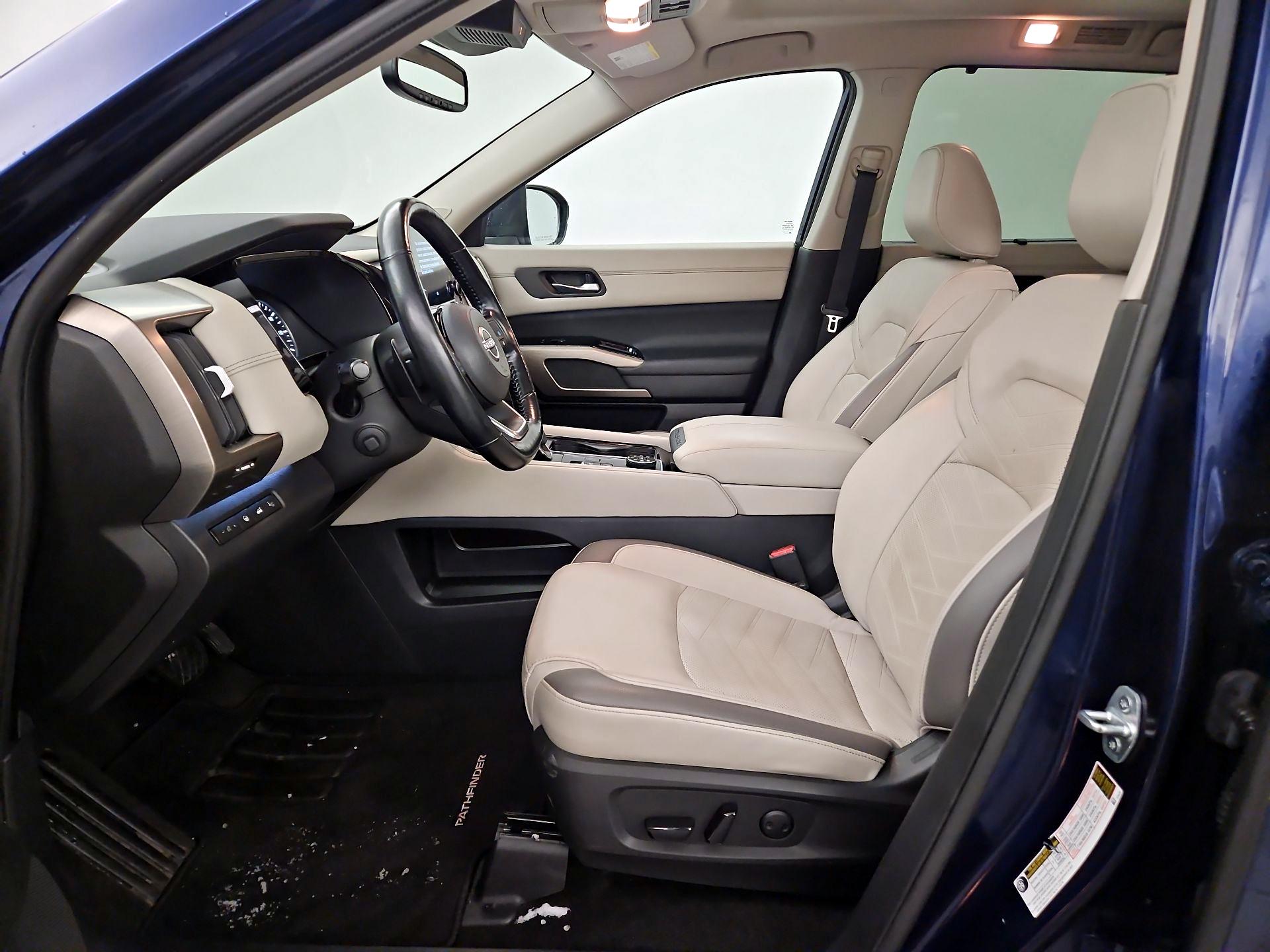 Thumbnail: 2022 Nissan Pathfinder - 11