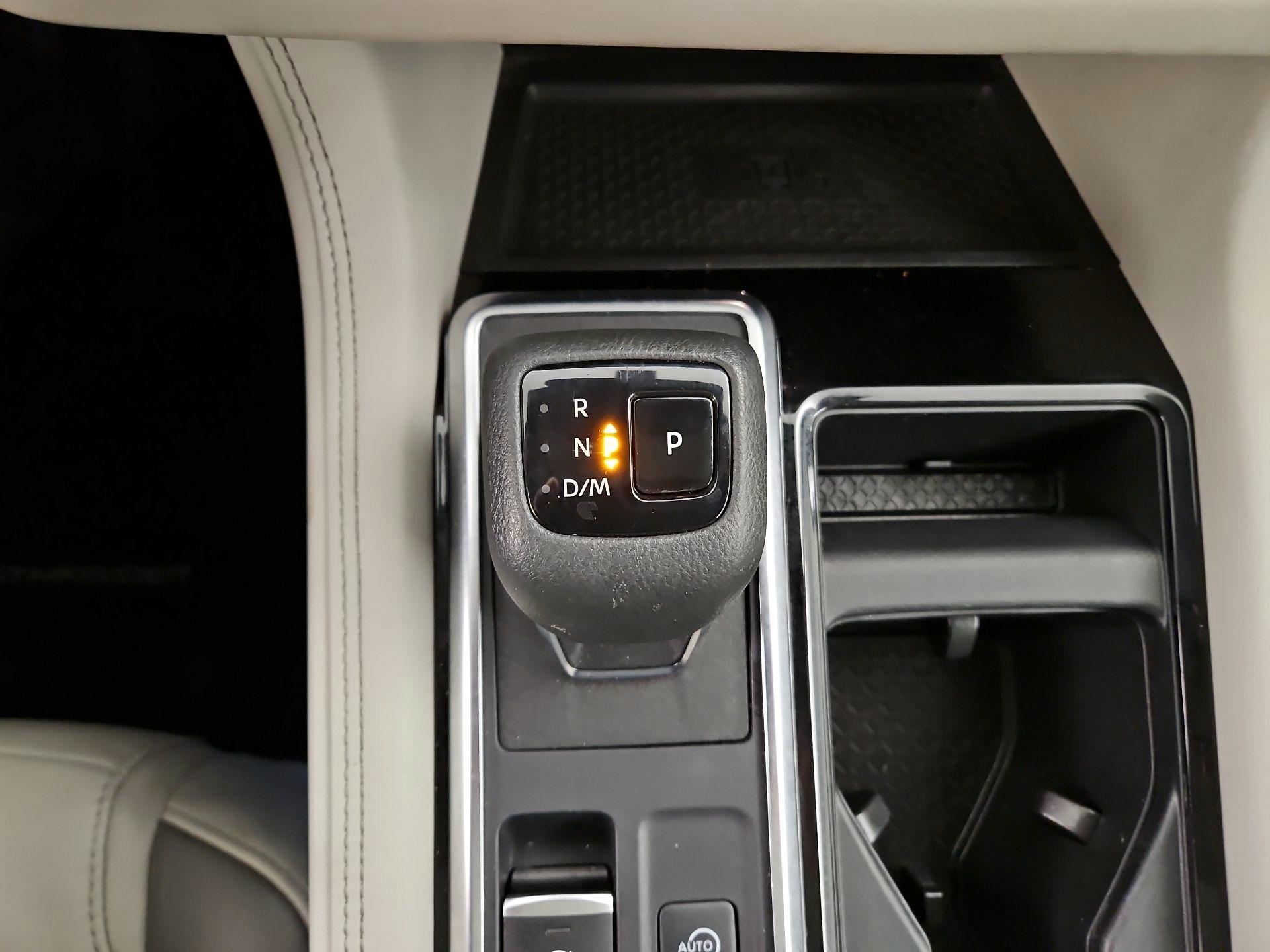 Thumbnail: 2022 Nissan Pathfinder - 18