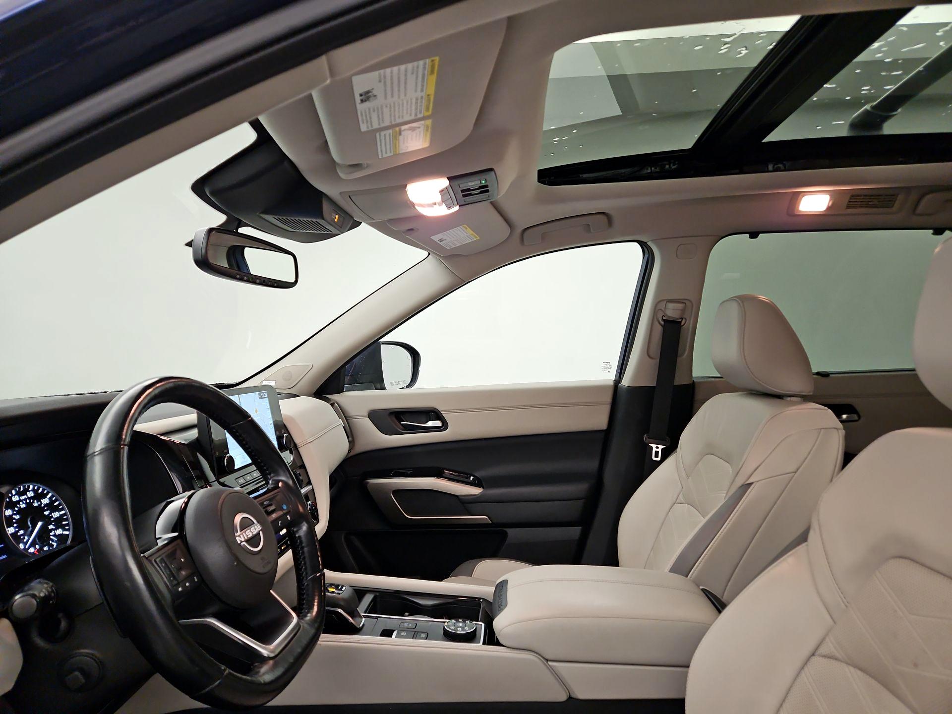 Thumbnail: 2022 Nissan Pathfinder - 20