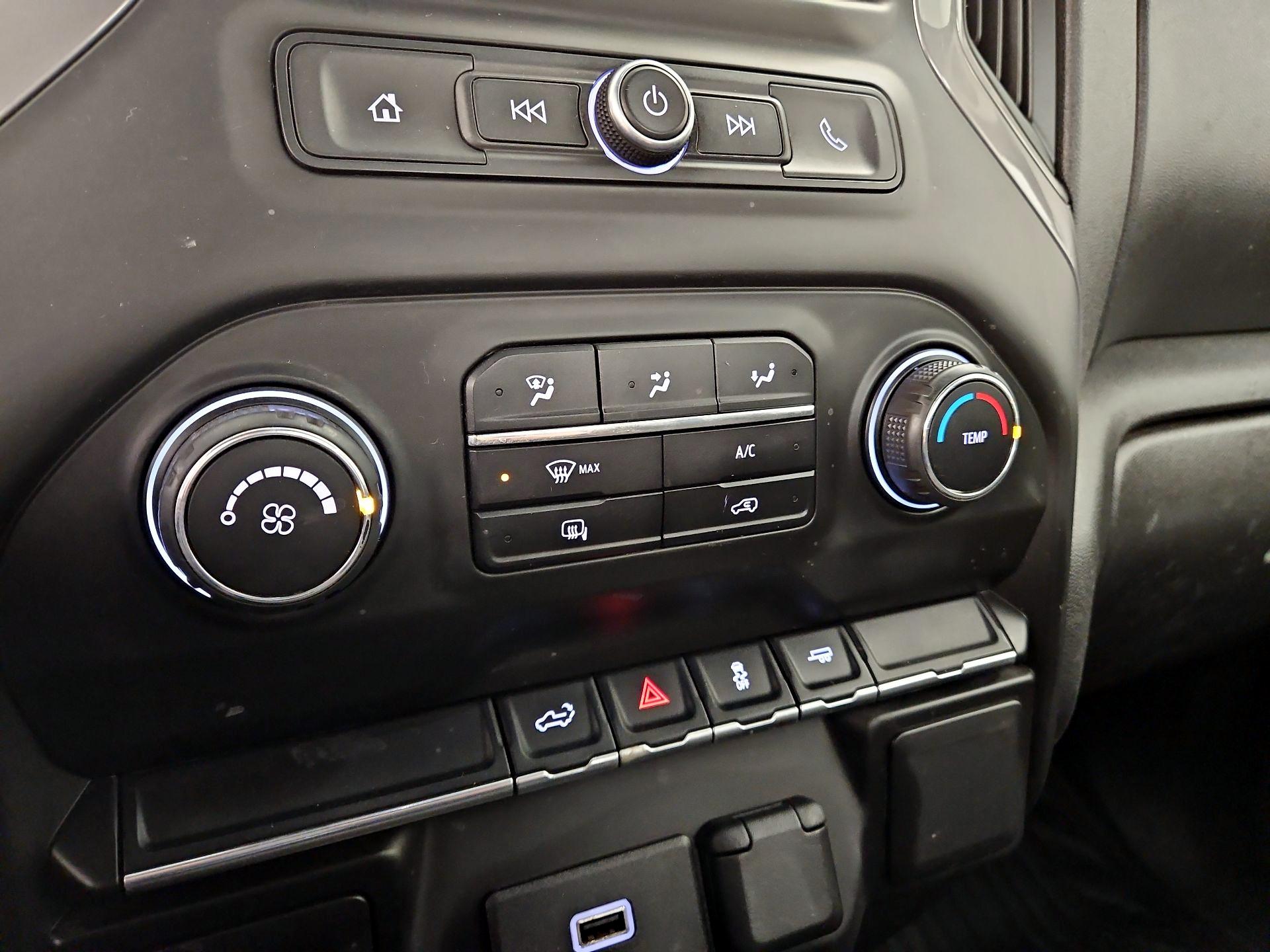 Thumbnail: 2020 Chevrolet Silverado 1500 - 16