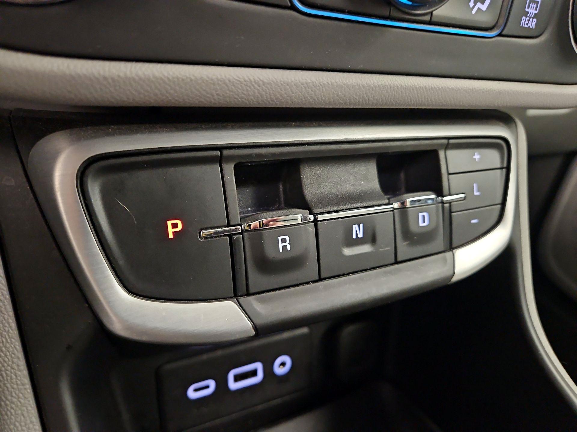 Thumbnail: 2023 GMC Terrain - 17