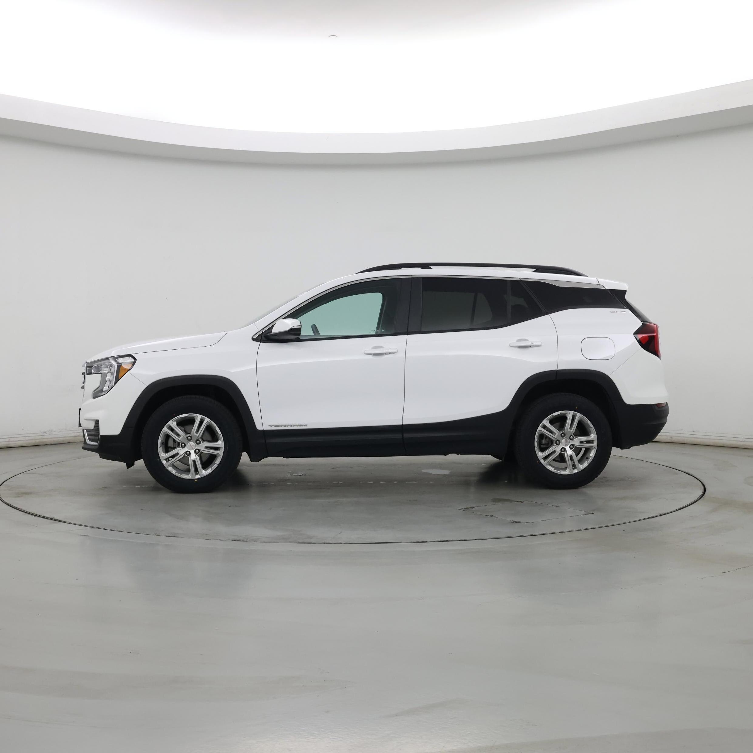 Thumbnail: 2023 GMC Terrain - 3