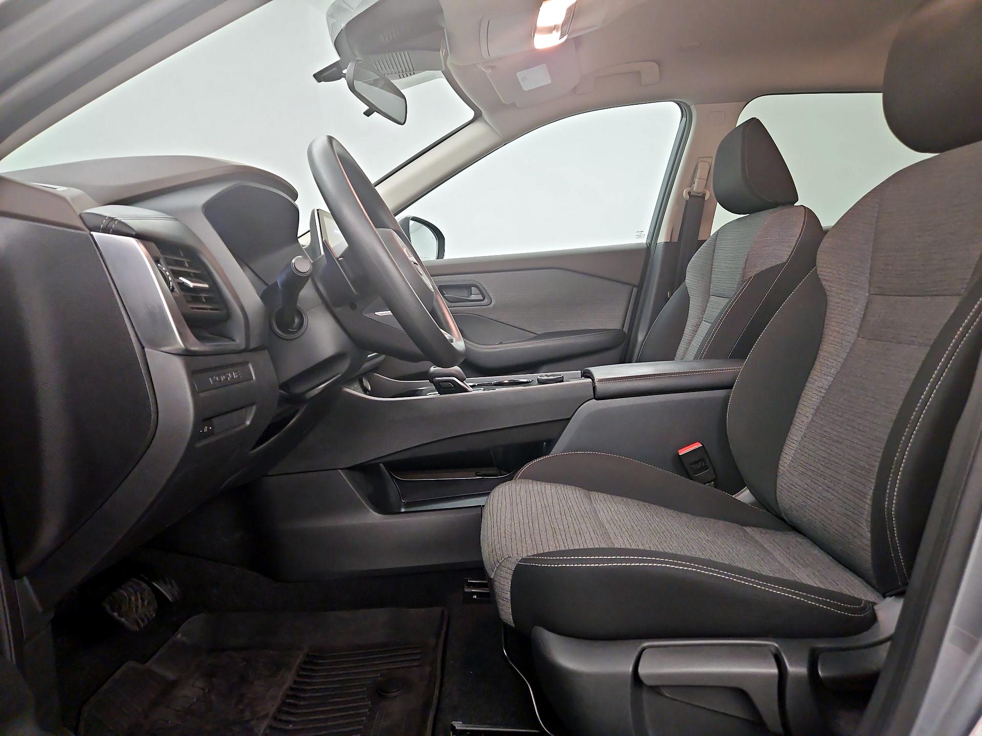 Thumbnail: 2022 Nissan Rogue - 11