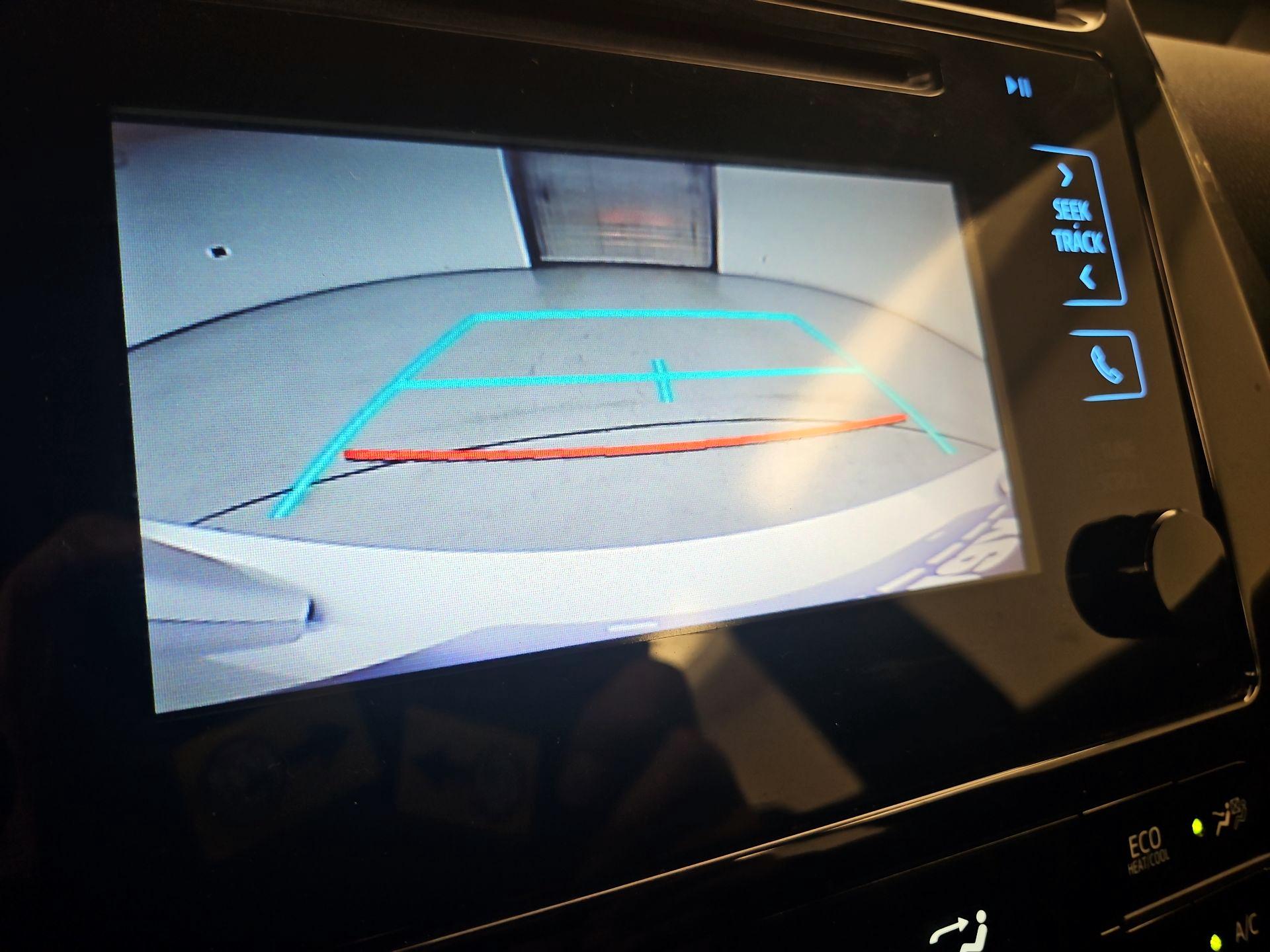 Thumbnail: 2017 Toyota Prius - 14