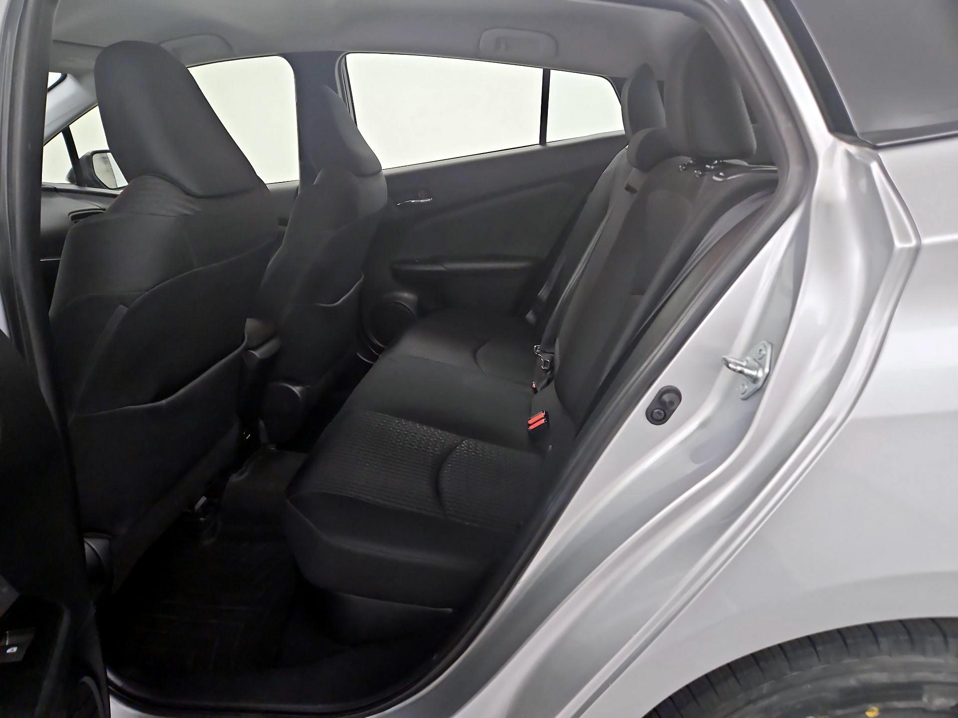 Thumbnail: 2017 Toyota Prius - 19