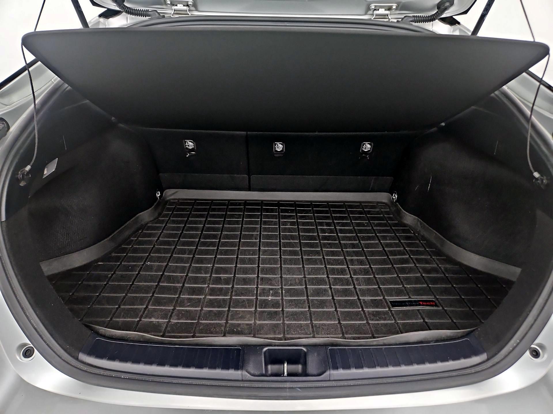 Thumbnail: 2017 Toyota Prius - 20