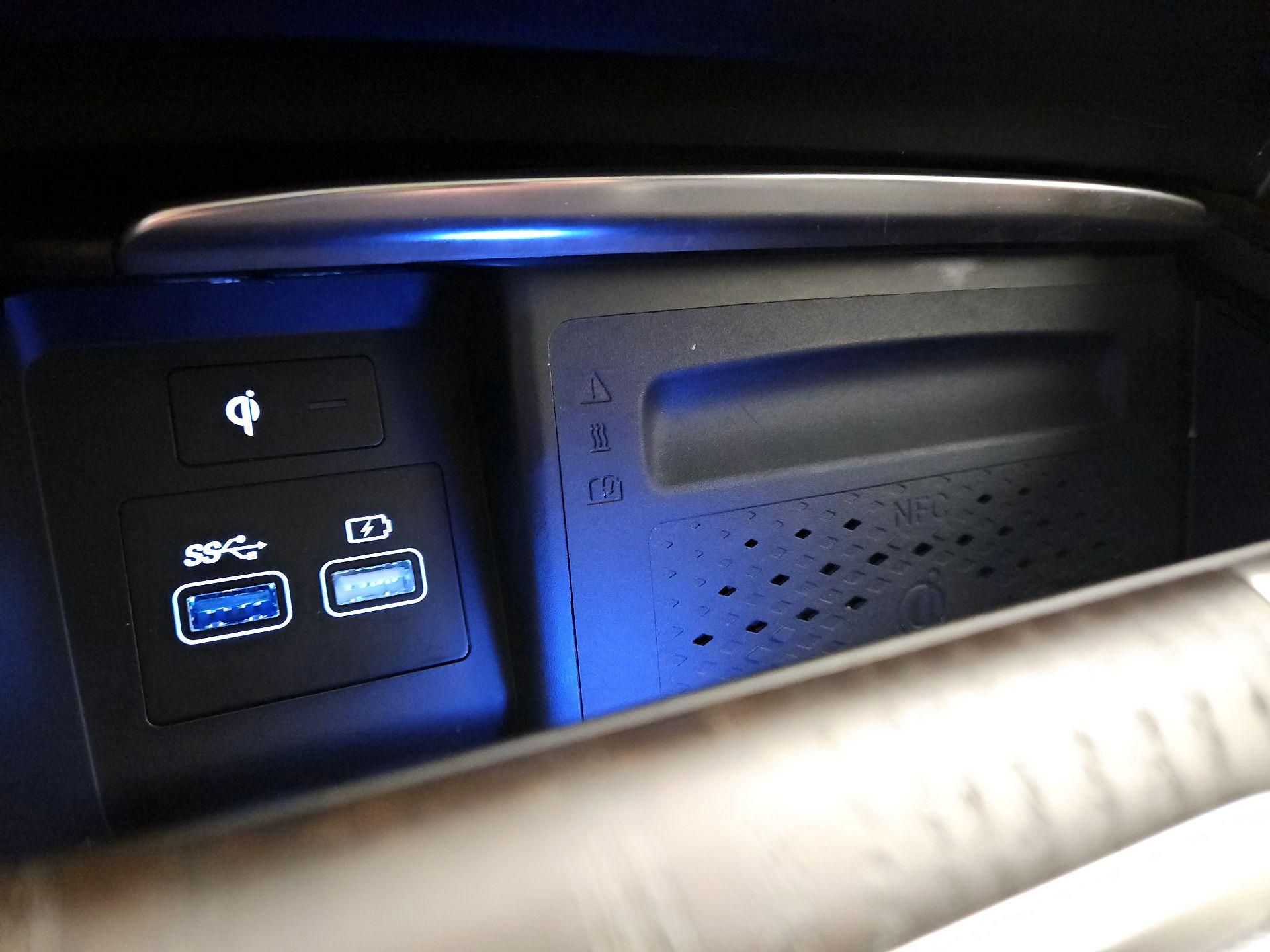 Thumbnail: 2021 Genesis GV80 - 19