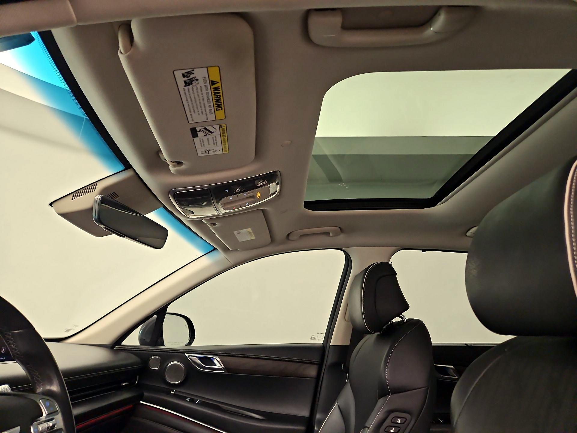 Thumbnail: 2021 Genesis GV80 - 20