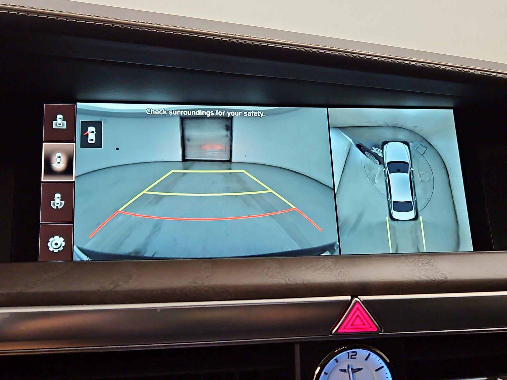 Thumbnail: 2021 Genesis G90 - 15