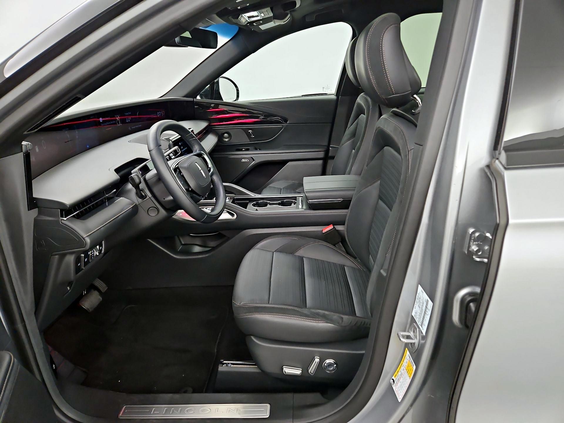 Thumbnail: 2024 Lincoln Nautilus - 11