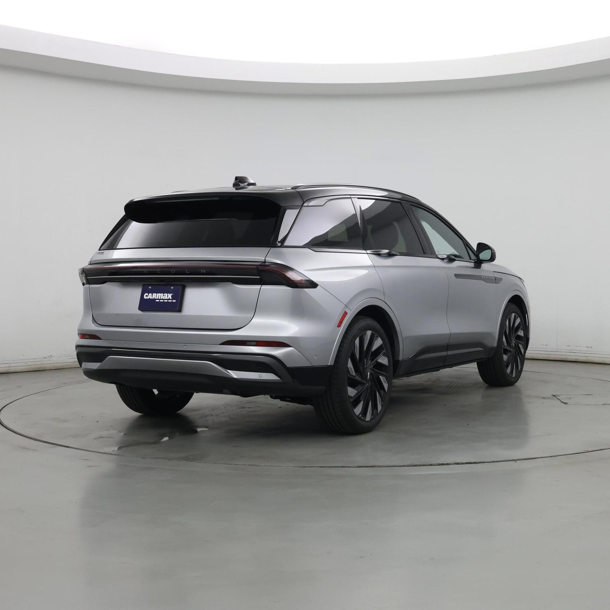 Thumbnail: 2024 Lincoln Nautilus - 8