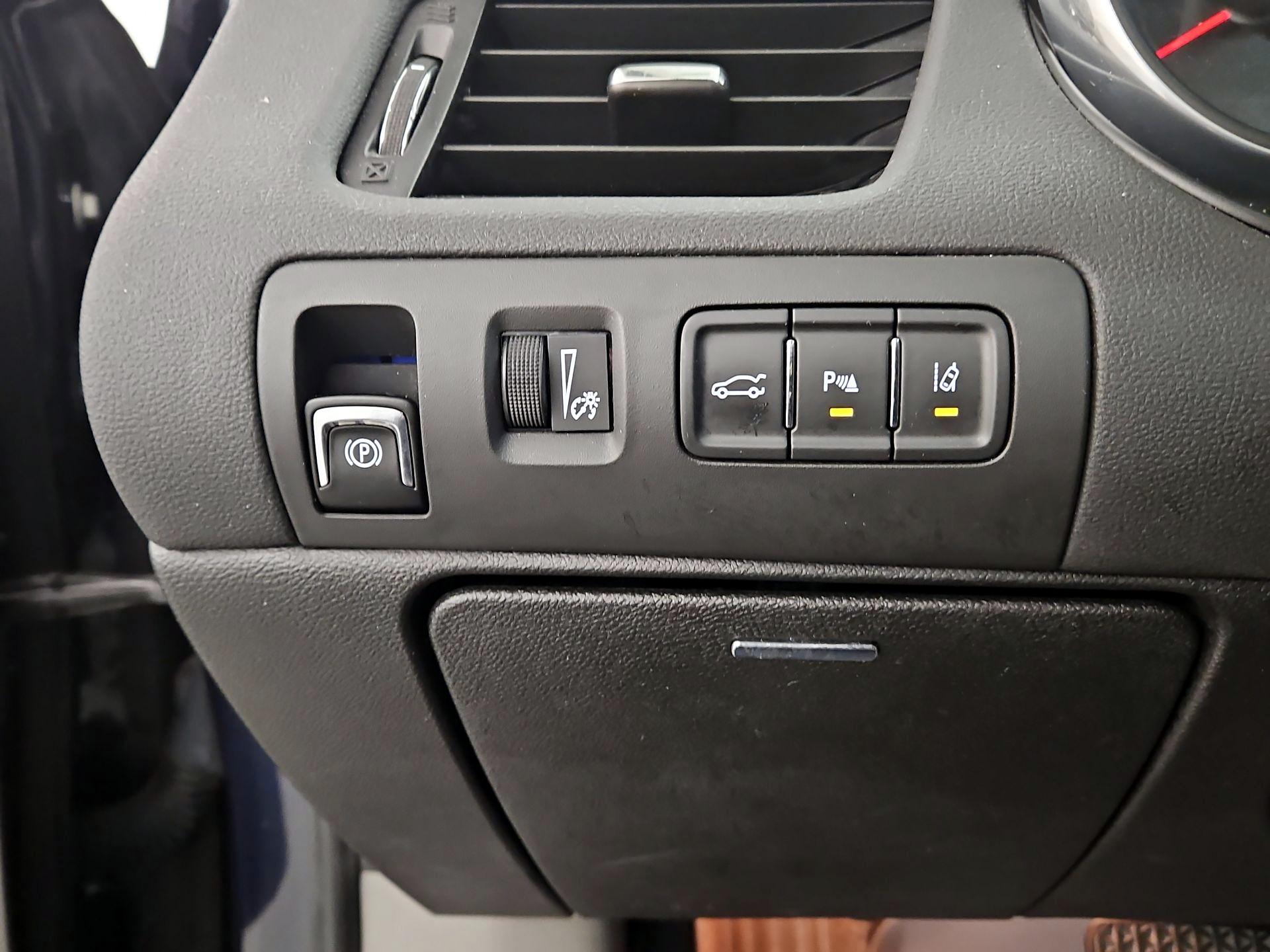 Thumbnail: 2018 Chevrolet Impala - 13