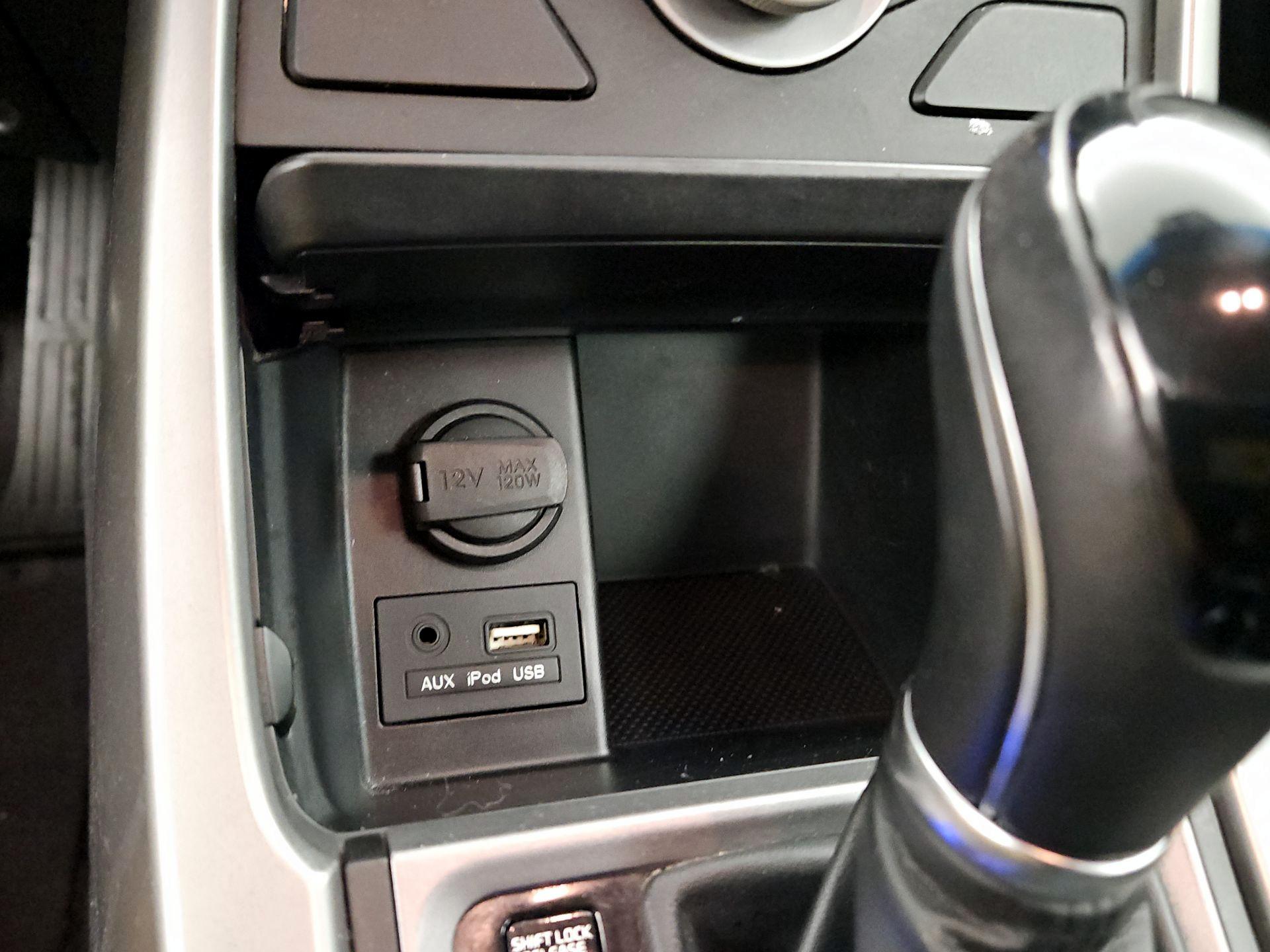 Thumbnail: 2015 Hyundai Elantra - 18