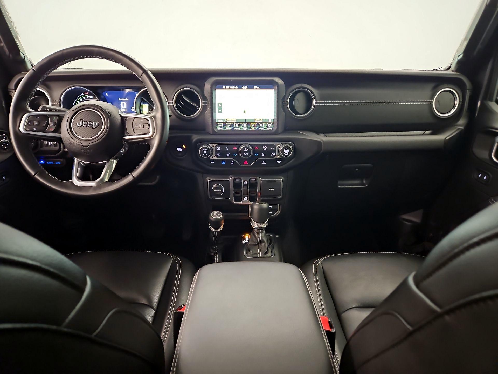 Thumbnail: 2022 Jeep Wrangler - 9