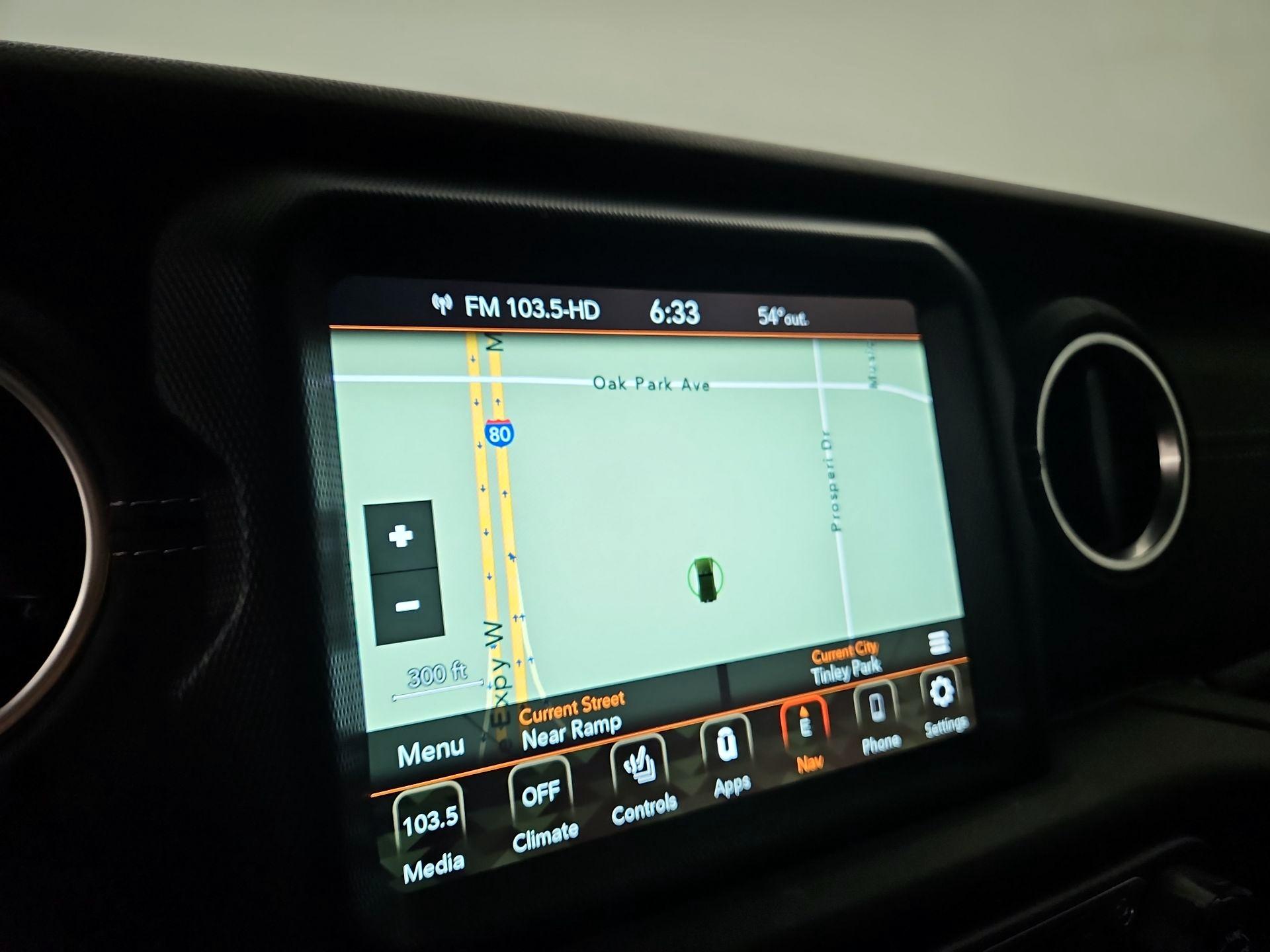 Thumbnail: 2022 Jeep Wrangler - 14