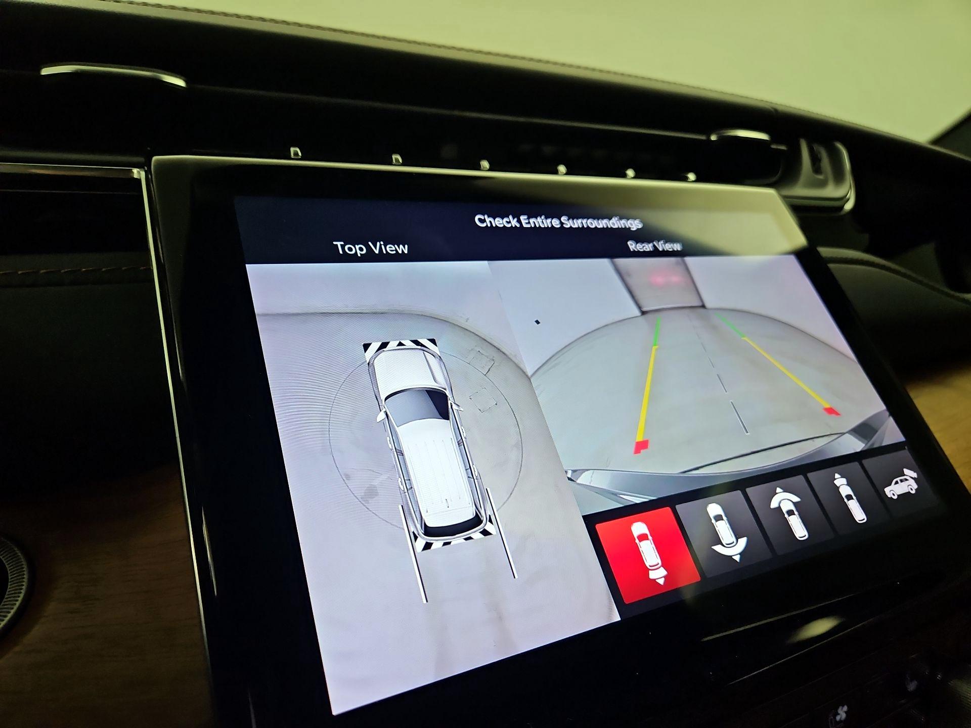 Thumbnail: 2022 Jeep Grand Cherokee - 15