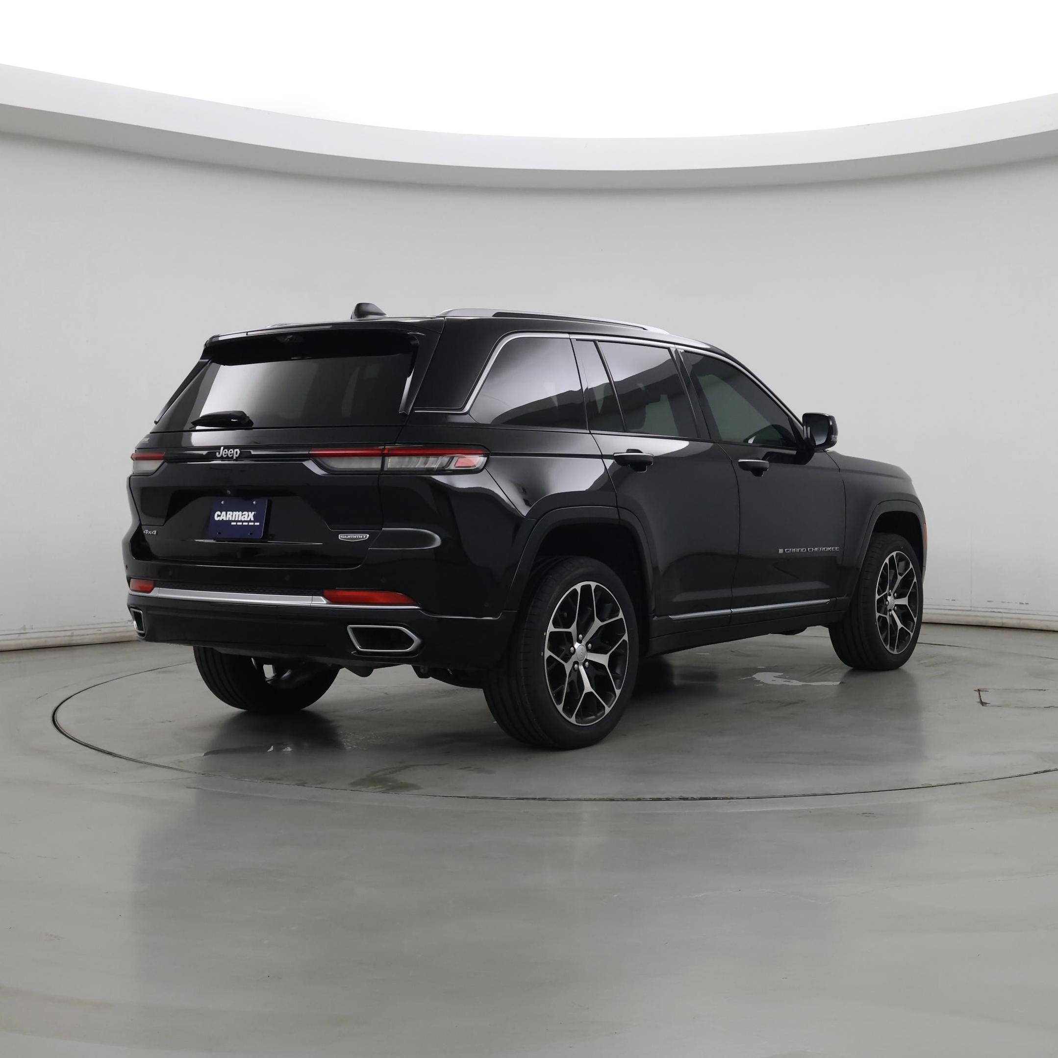 Thumbnail: 2022 Jeep Grand Cherokee - 8