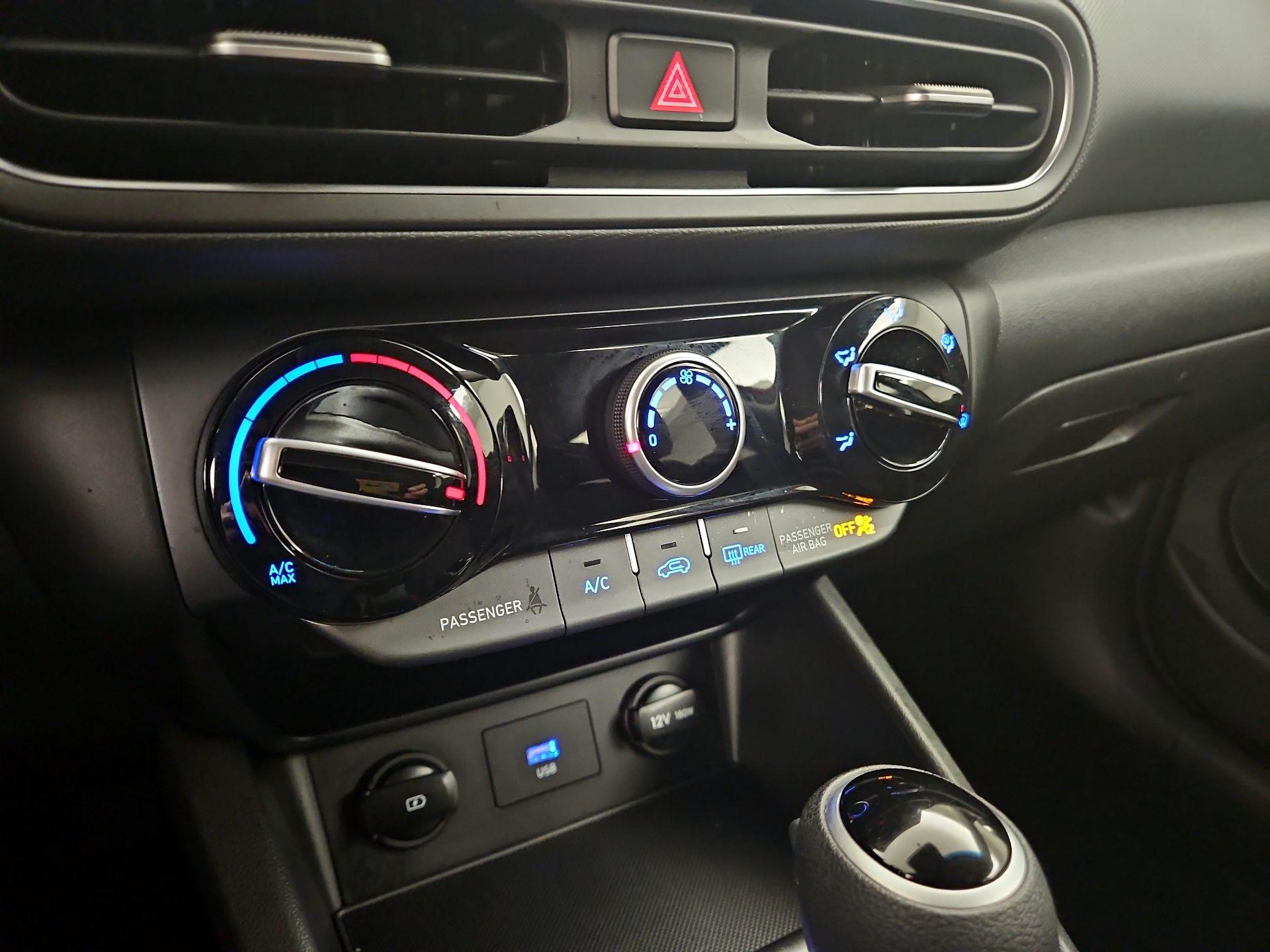 Thumbnail: 2022 Hyundai Kona - 16