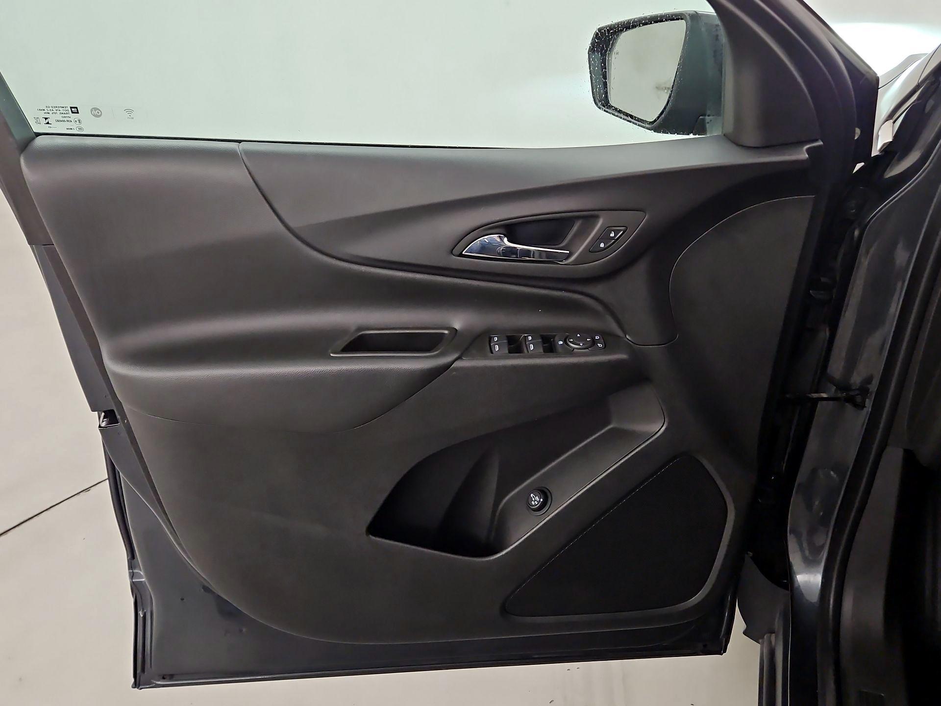 Thumbnail: 2023 Chevrolet Equinox - 12