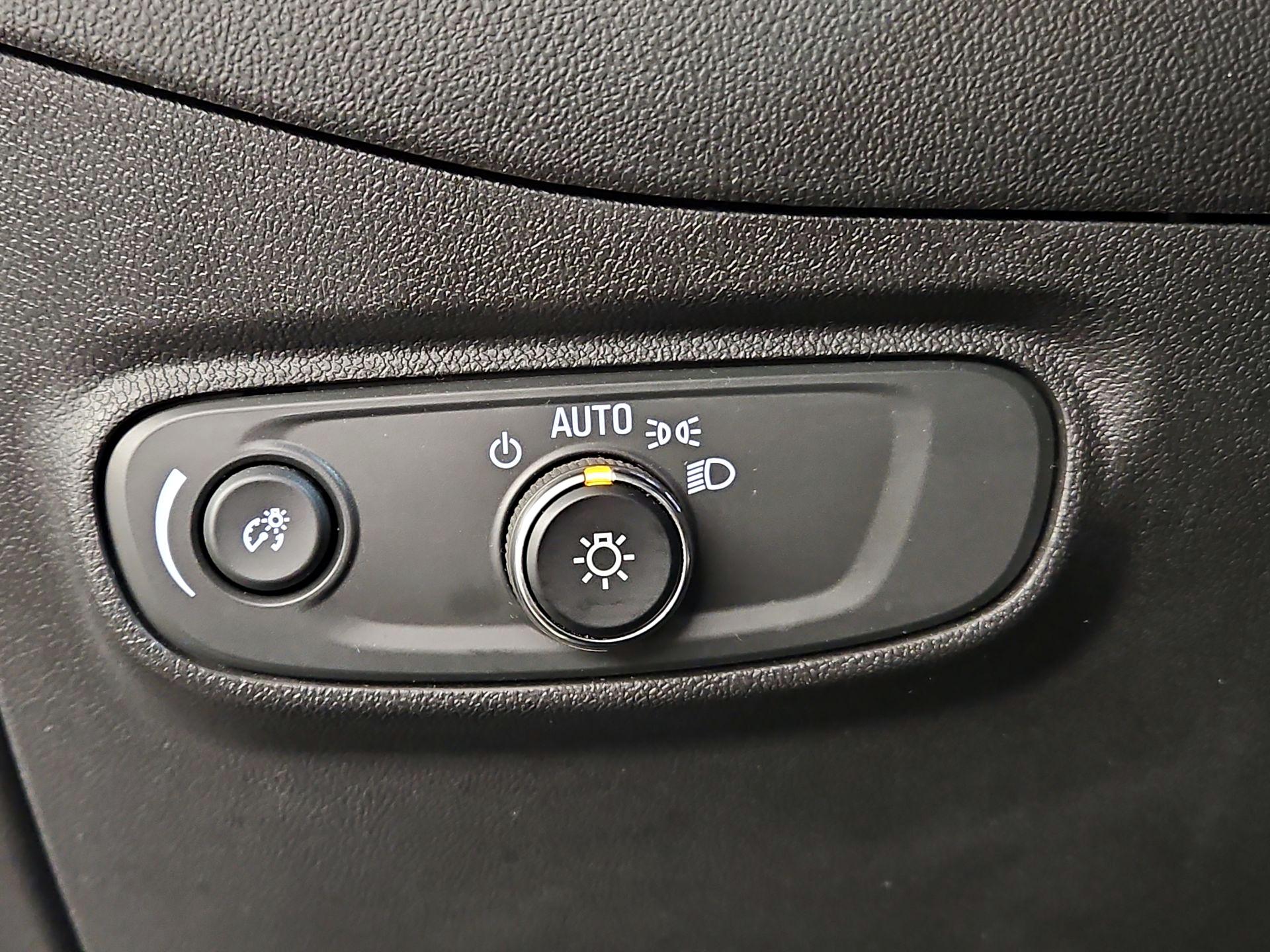 Thumbnail: 2022 Chevrolet Equinox - 13