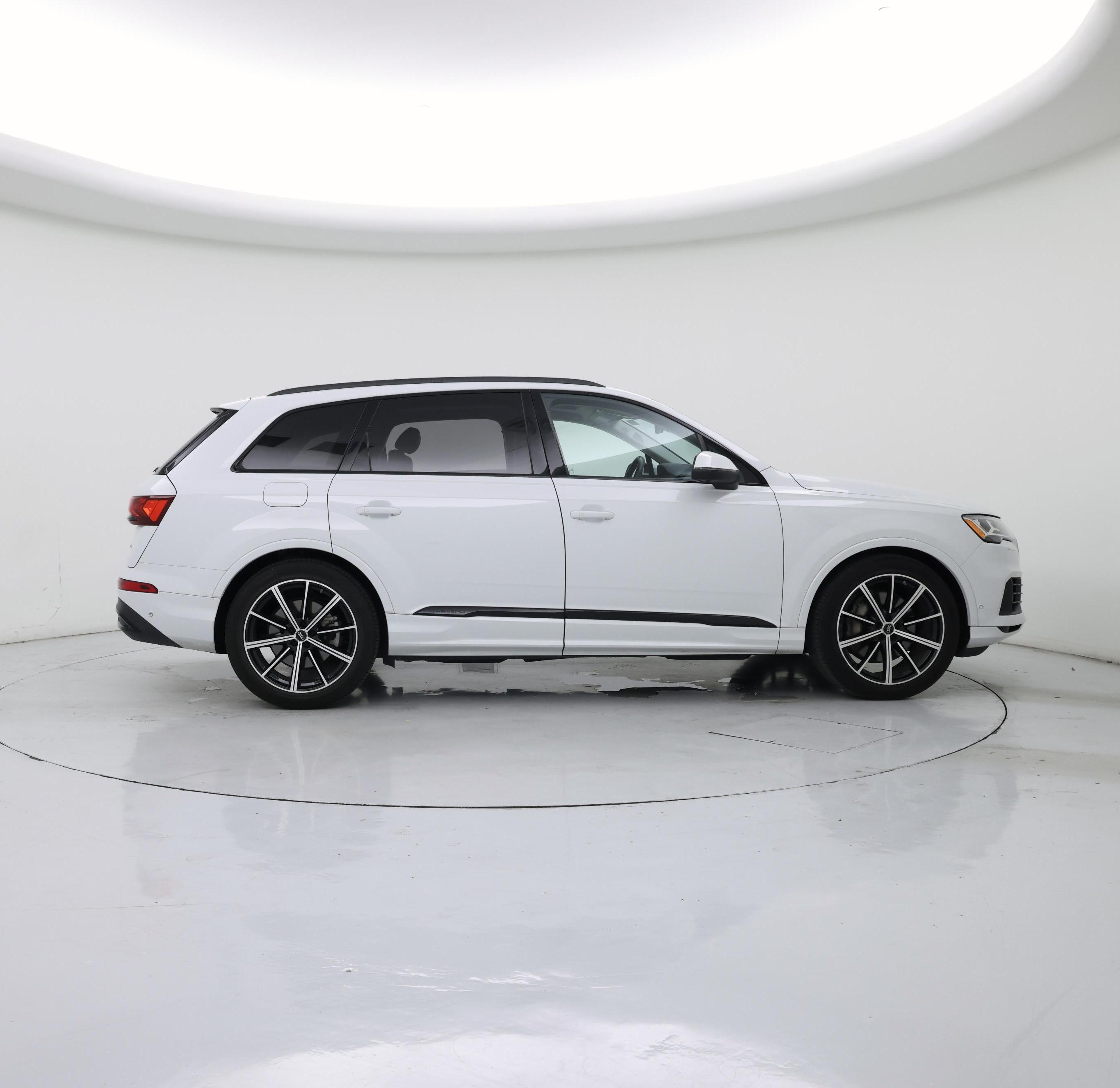 Thumbnail: 2023 Audi Q7 - 7