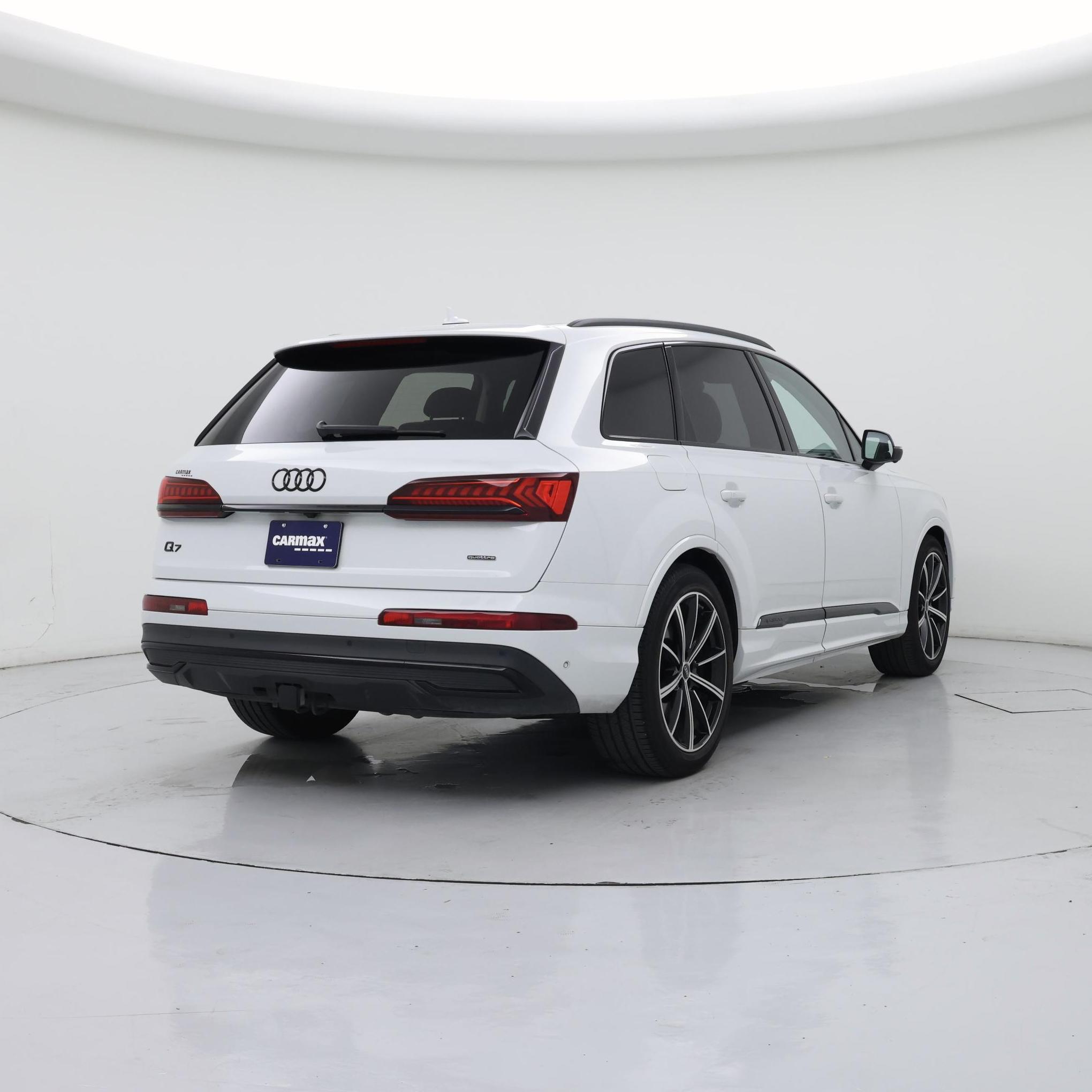 Thumbnail: 2023 Audi Q7 - 8