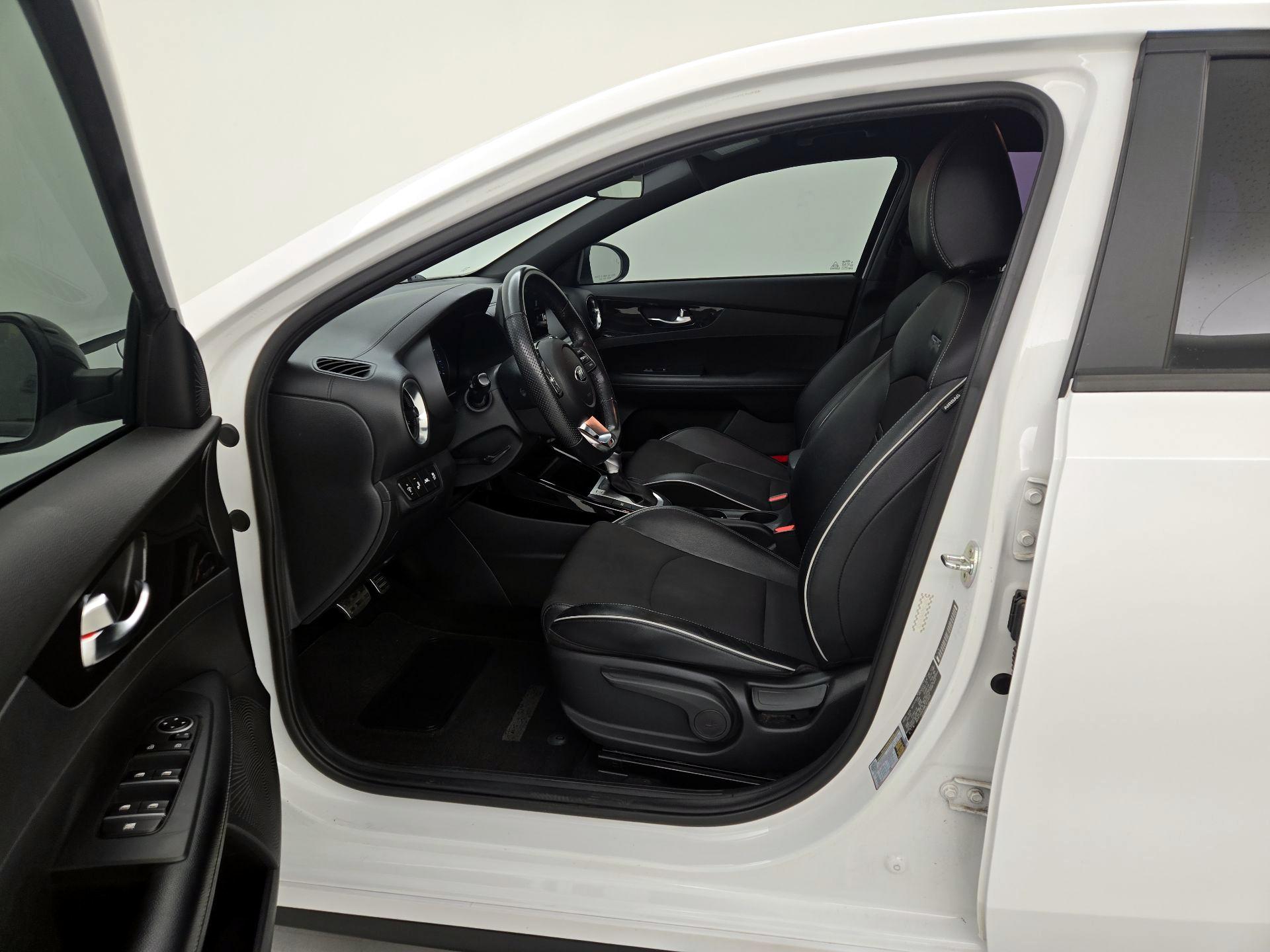 Thumbnail: 2021 Kia Forte - 11