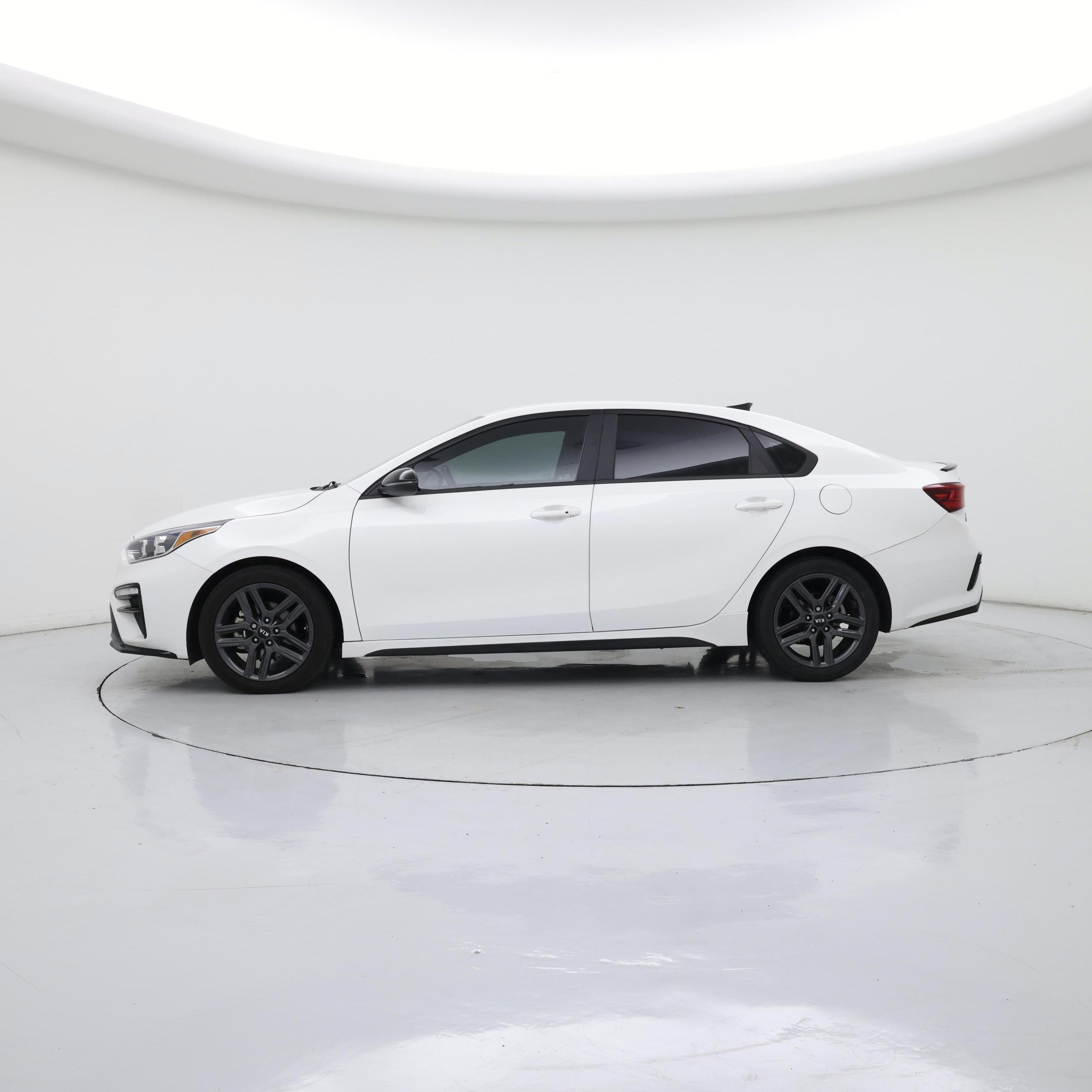 Thumbnail: 2021 Kia Forte - 3