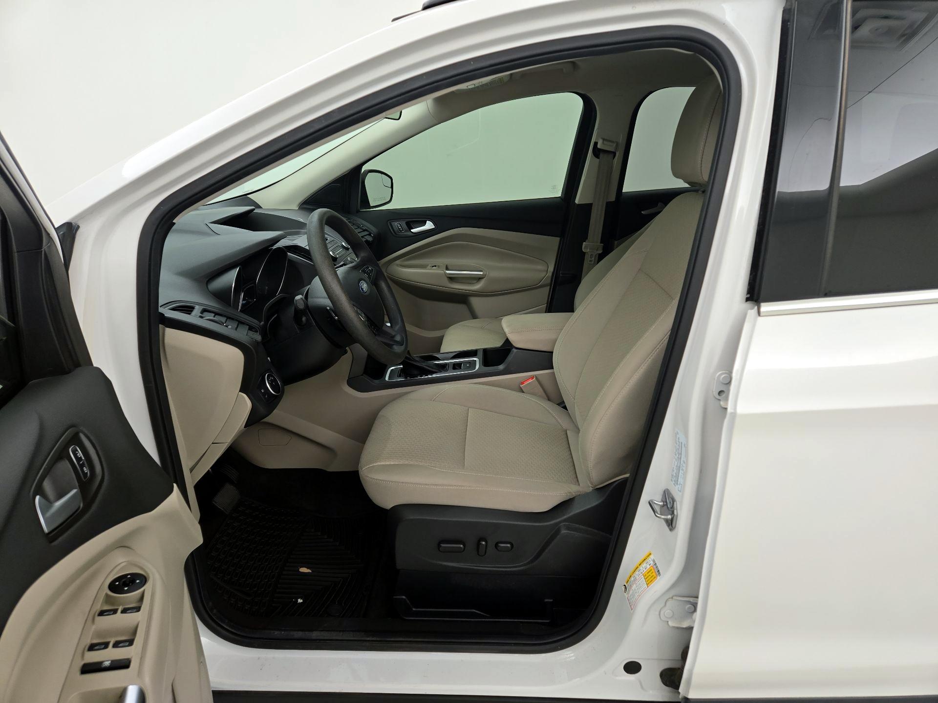 Thumbnail: 2017 Ford Escape - 11