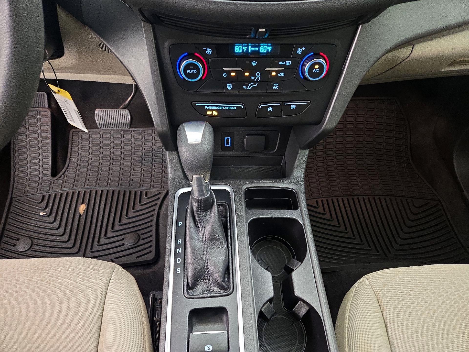 Thumbnail: 2017 Ford Escape - 17