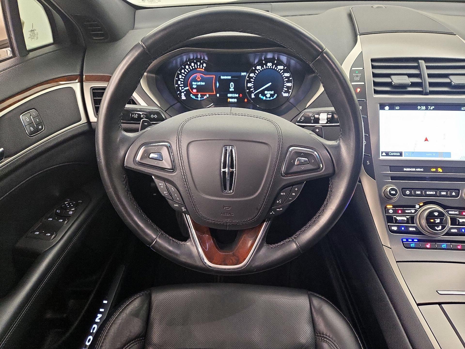Thumbnail: 2017 Lincoln MKZ - 10