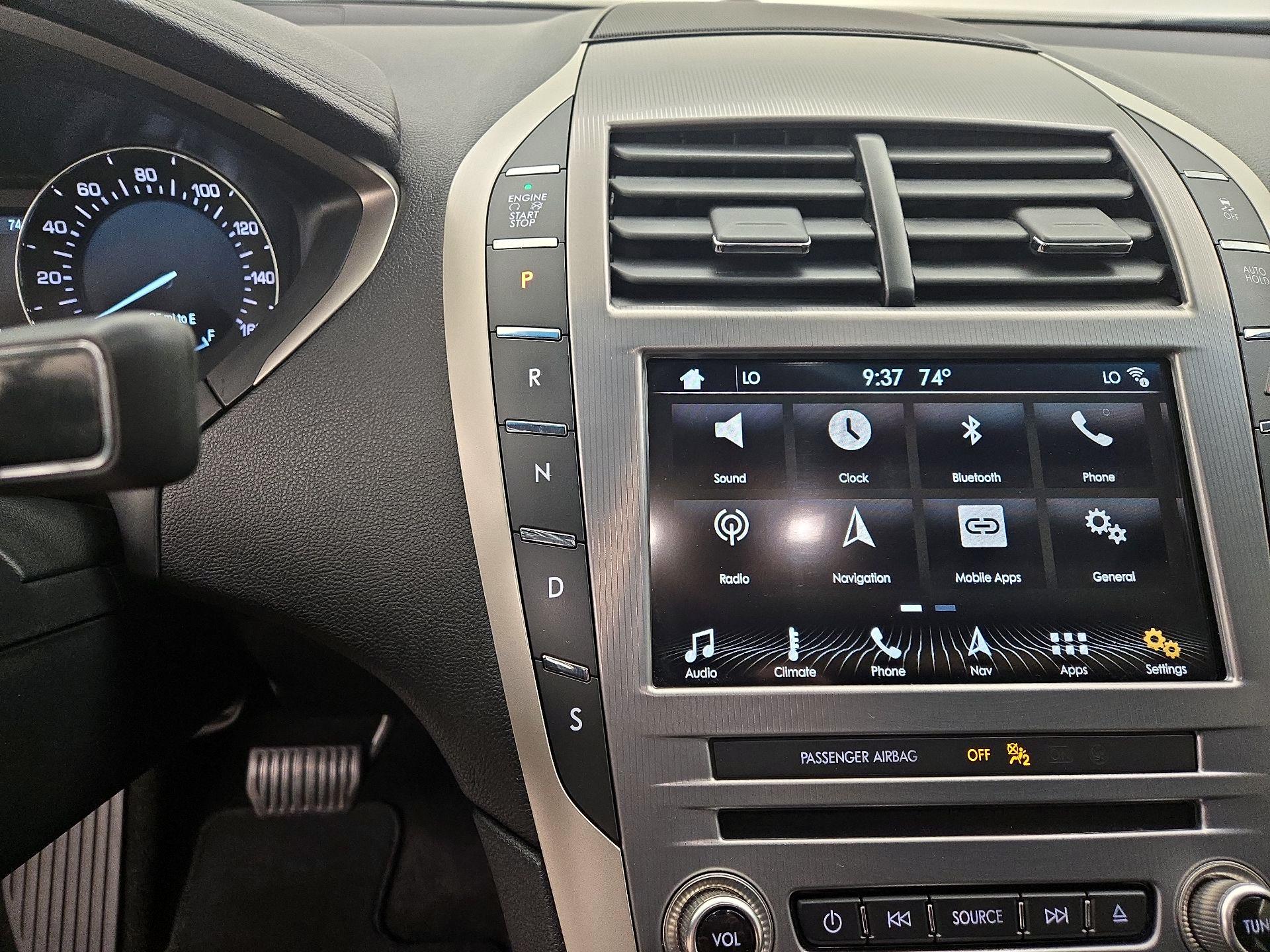Thumbnail: 2017 Lincoln MKZ - 18