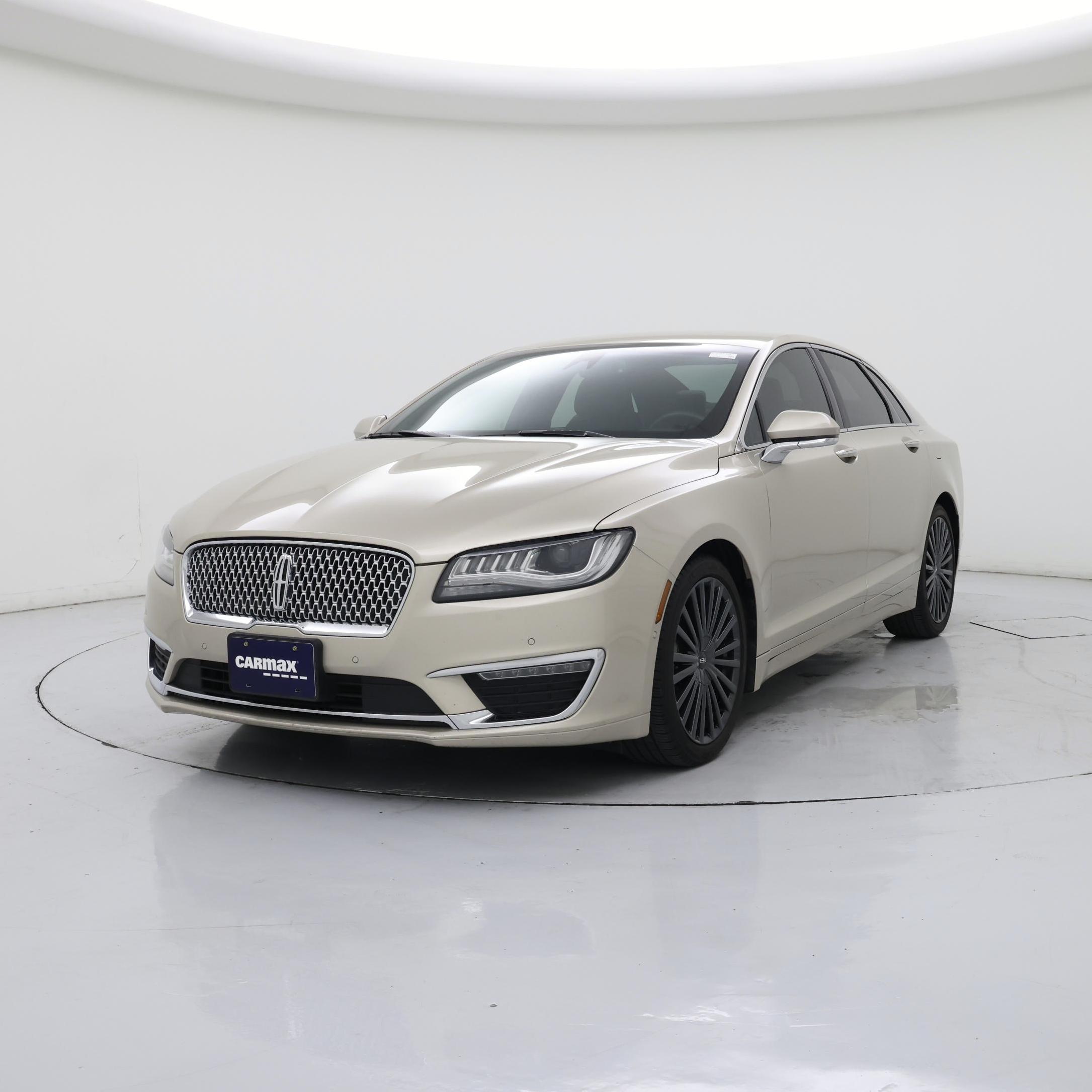 Thumbnail: 2017 Lincoln MKZ - 4