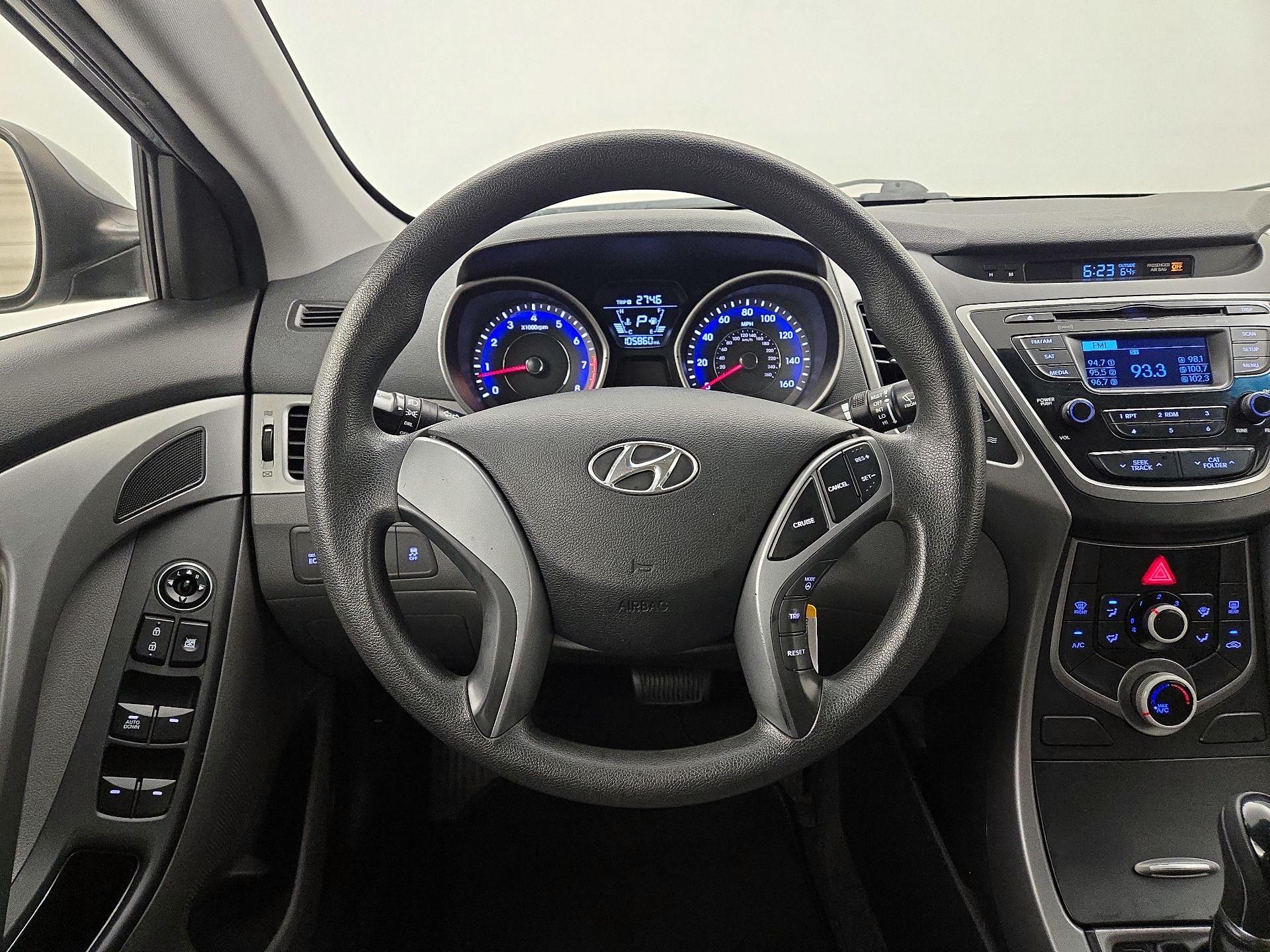Thumbnail: 2015 Hyundai Elantra - 10