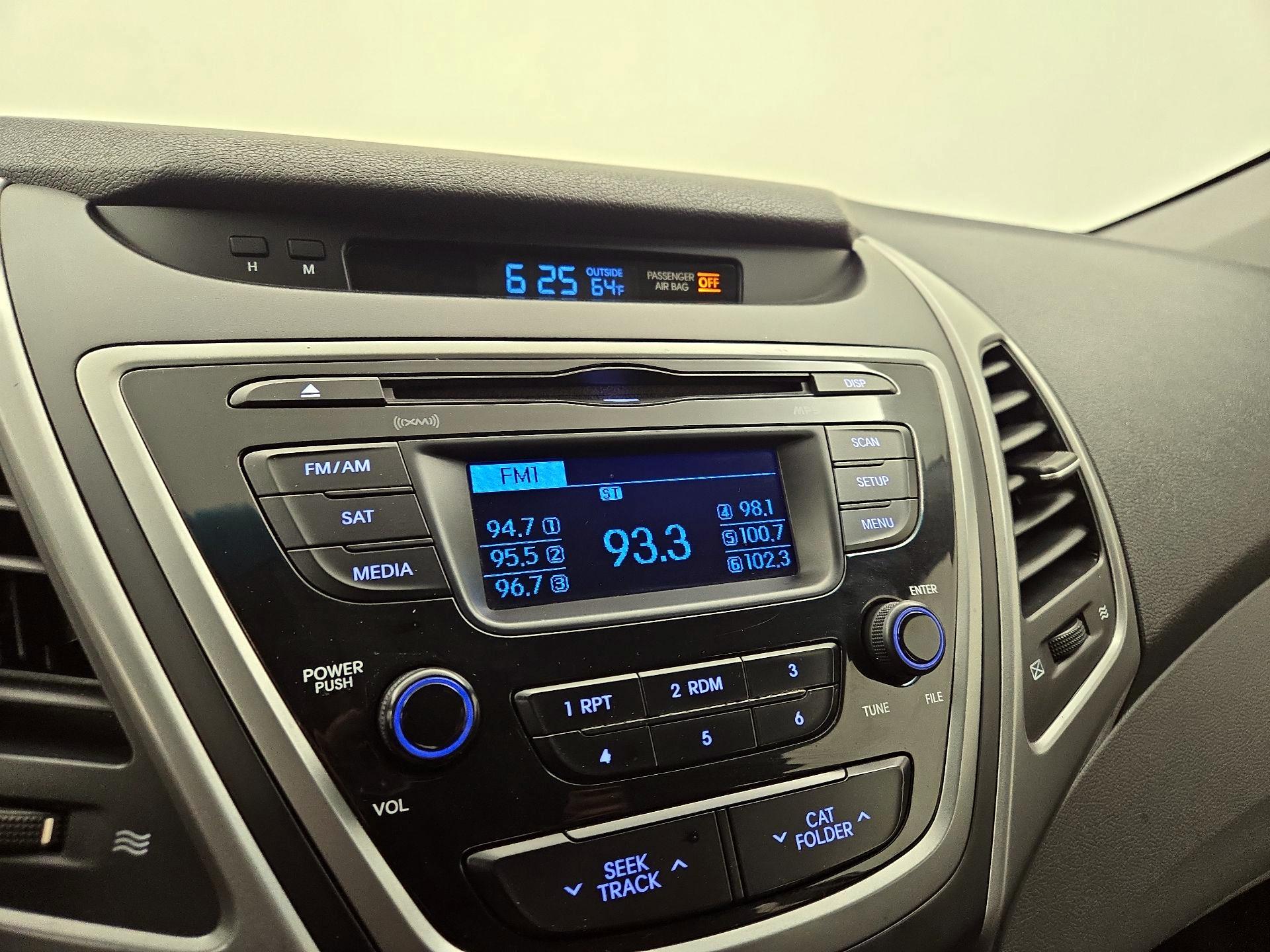Thumbnail: 2015 Hyundai Elantra - 14
