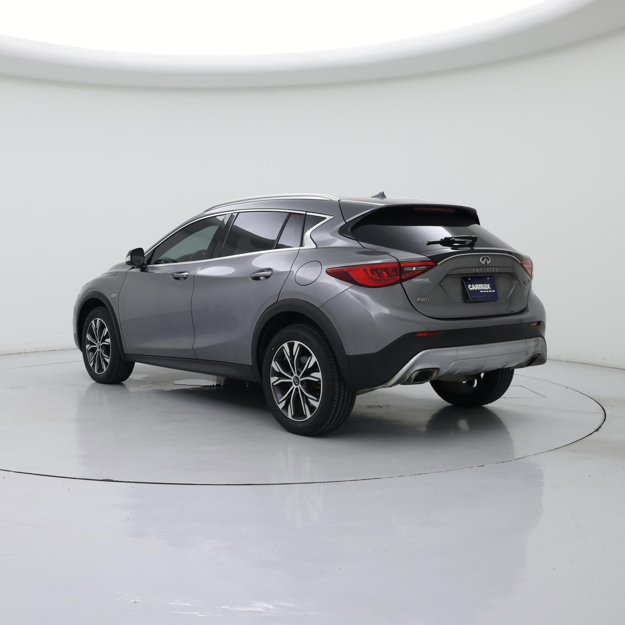 Thumbnail: 2017 INFINITI QX30 - 2