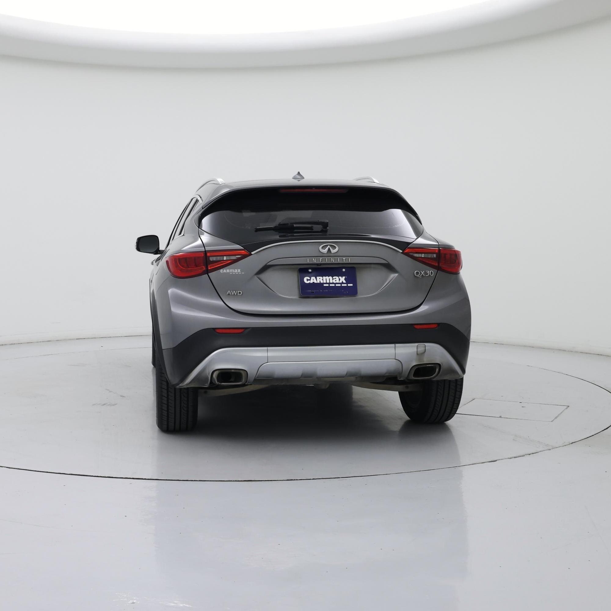 Thumbnail: 2017 INFINITI QX30 - 6