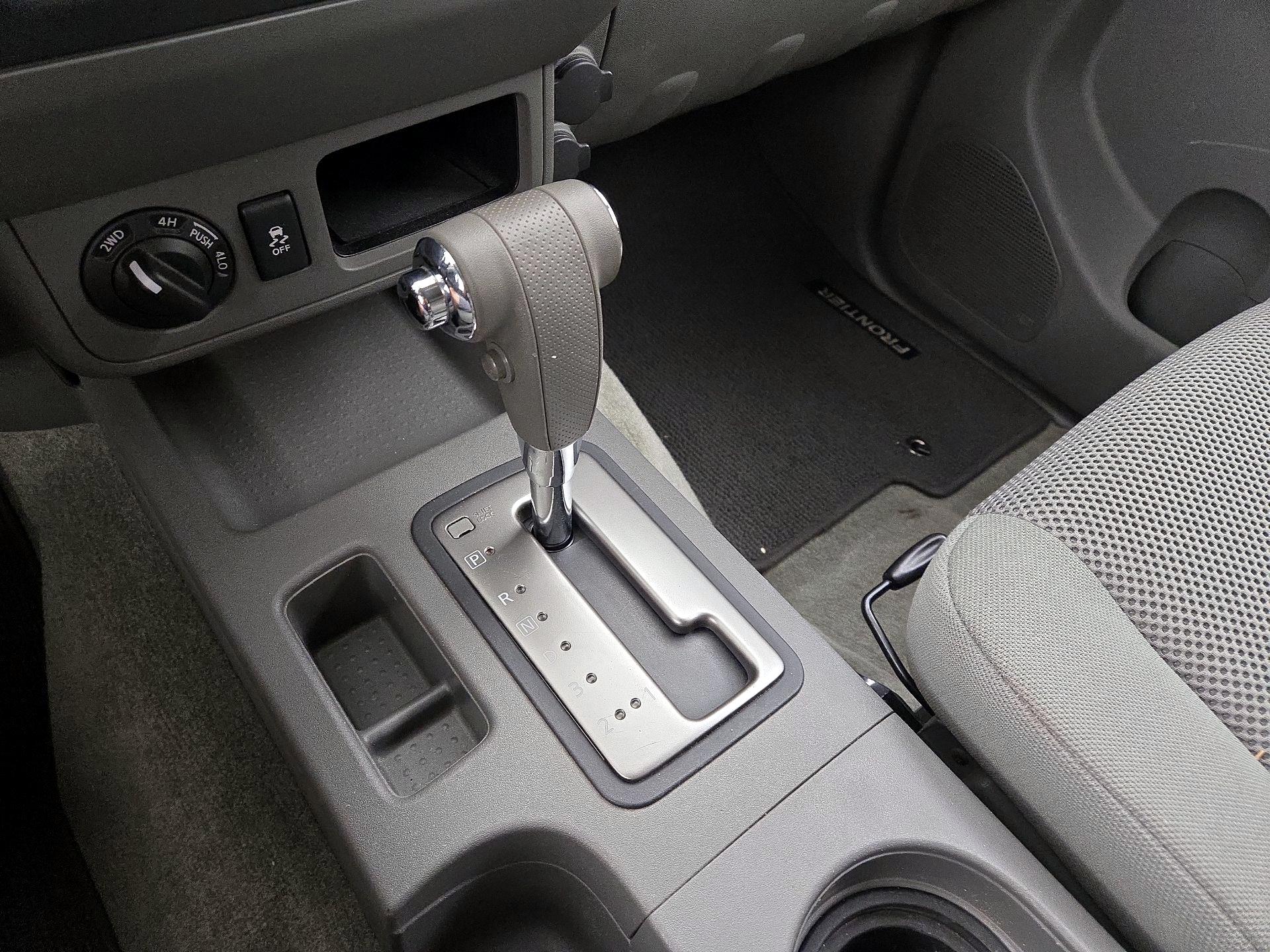 Thumbnail: 2015 Nissan Frontier - 16