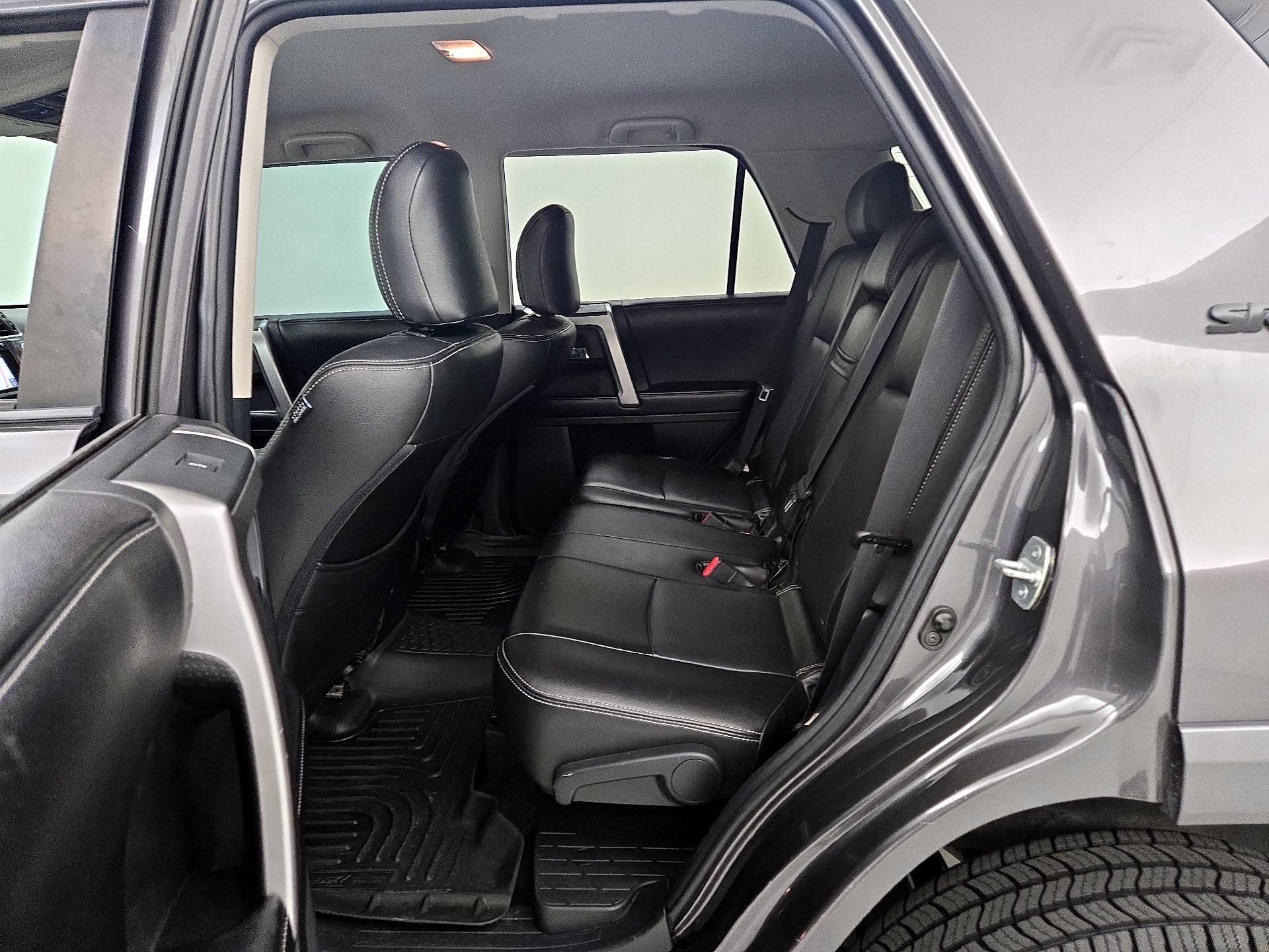 Thumbnail: 2016 Toyota 4Runner - 20
