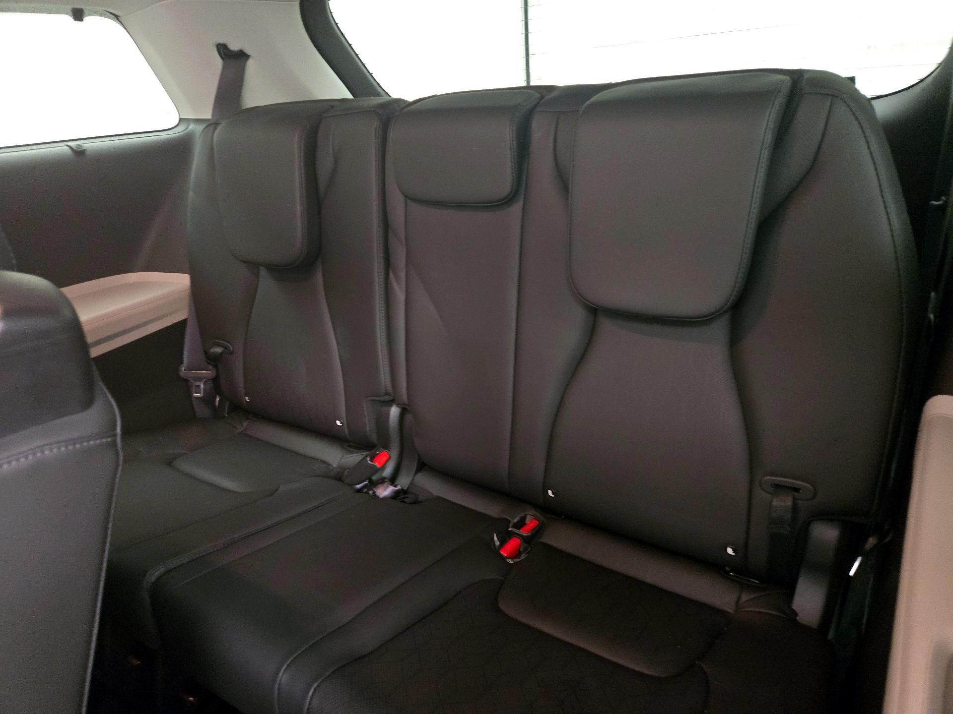 Thumbnail: 2024 Kia Carnival - 20