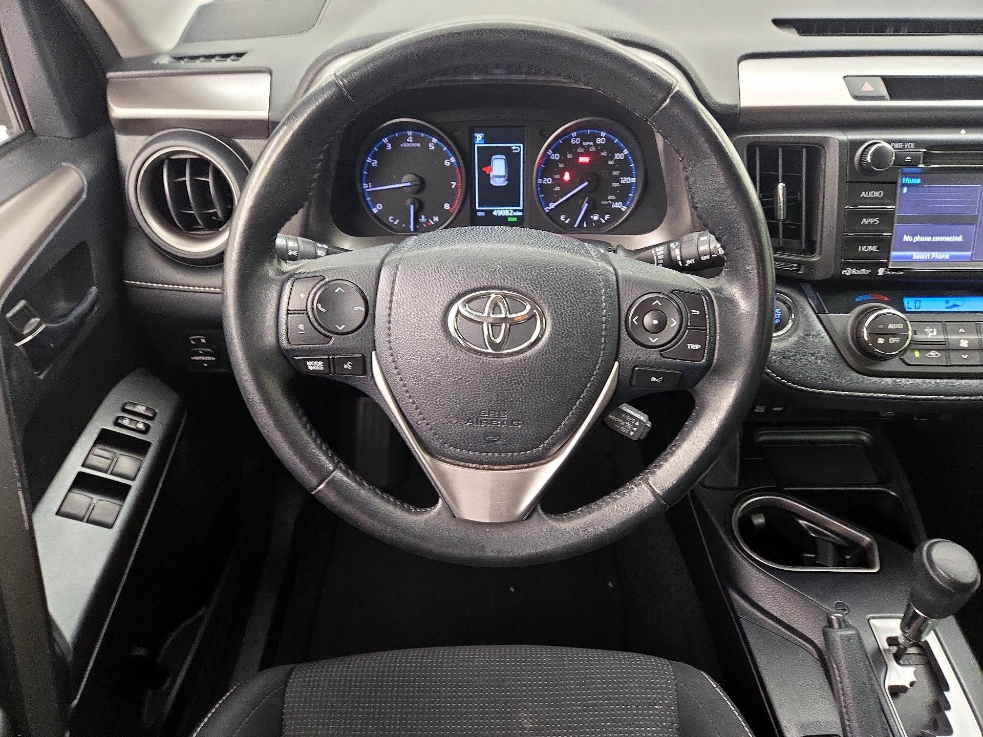 Thumbnail: 2018 Toyota RAV4 - 10