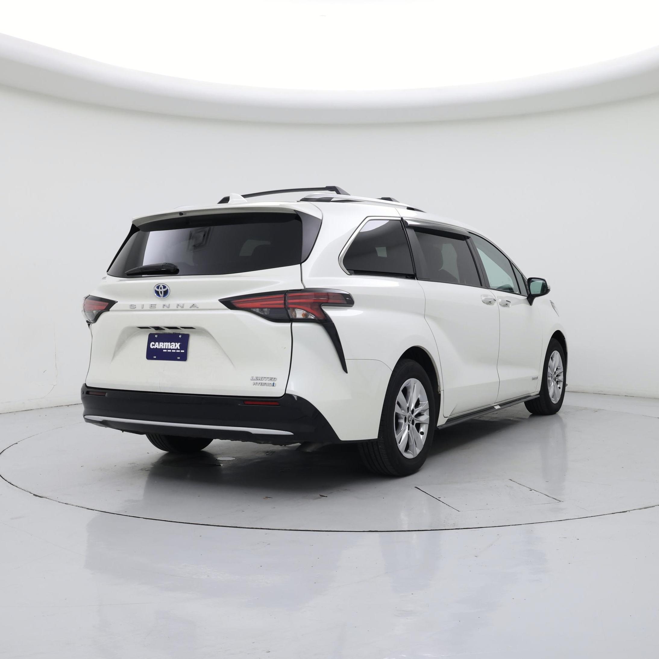 Thumbnail: 2021 Toyota Sienna - 8