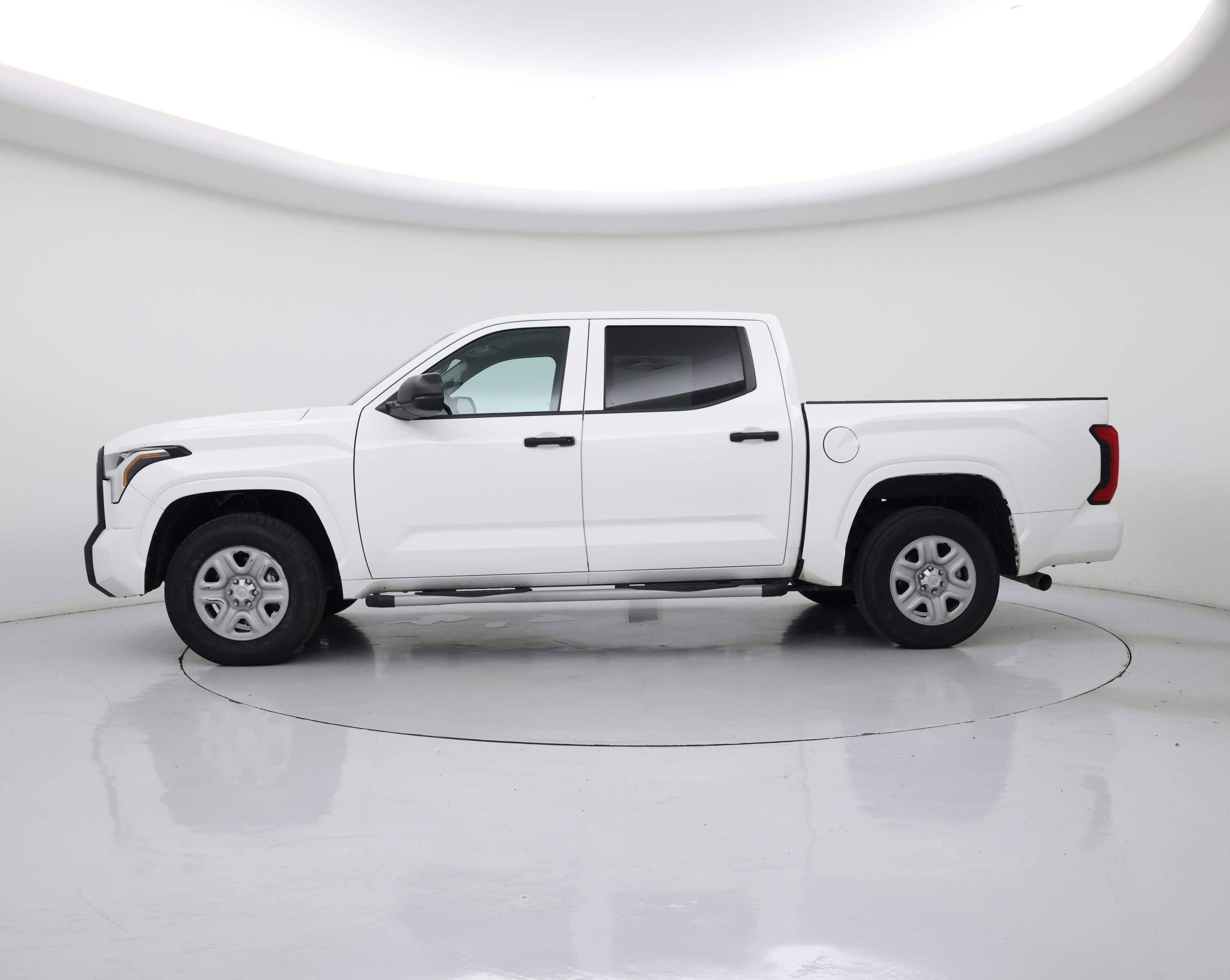 Thumbnail: 2024 Toyota Tundra - 3