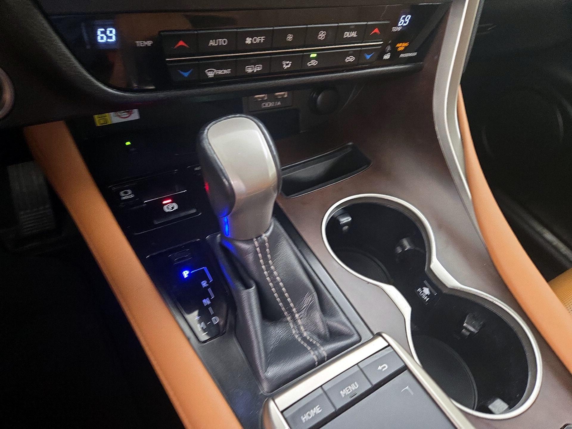 Thumbnail: 2022 Lexus RX - 17