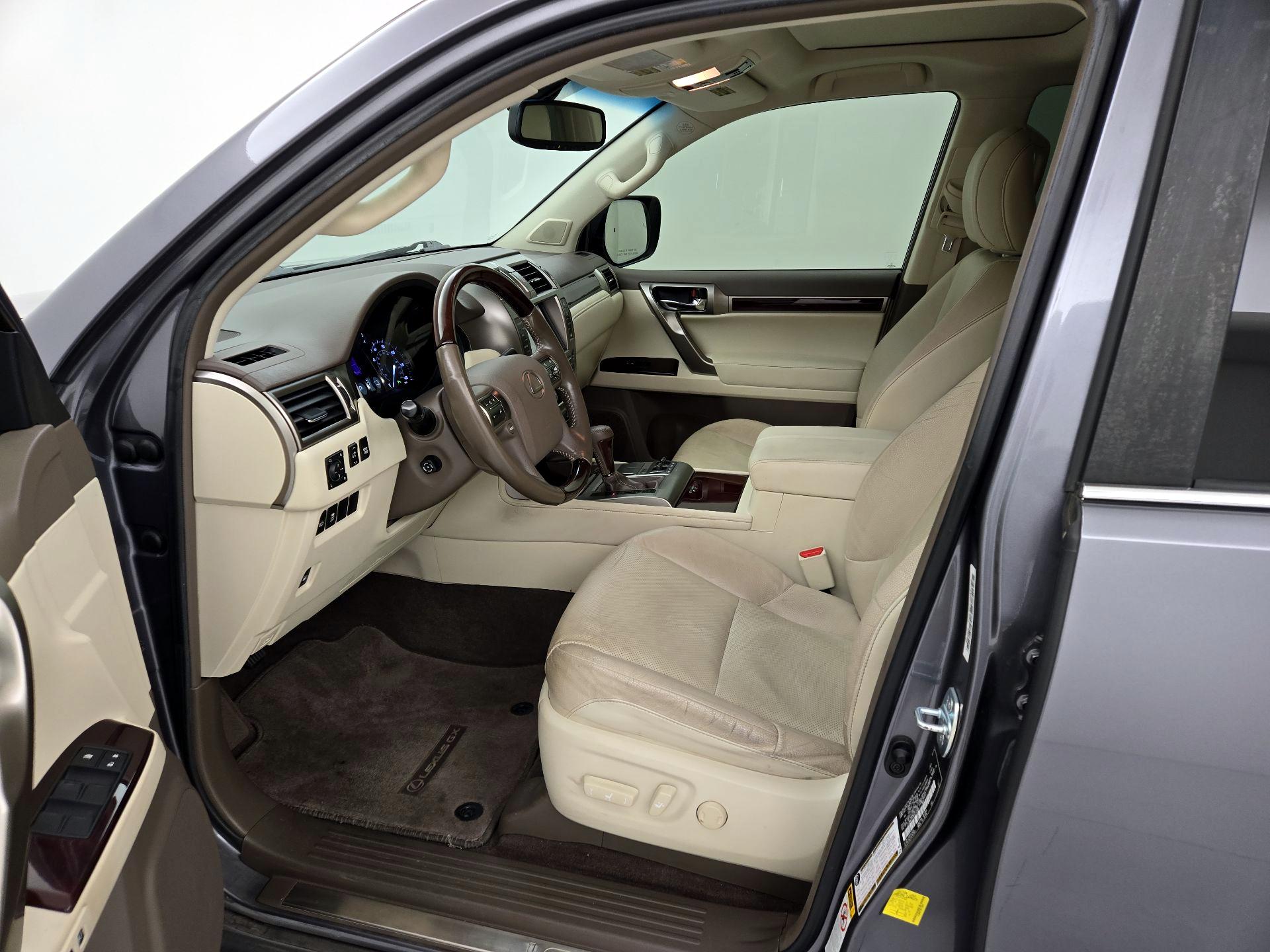 Thumbnail: 2015 Lexus GX - 11