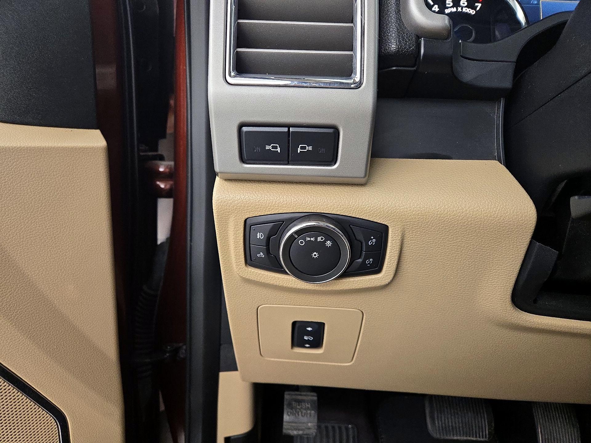 Thumbnail: 2016 Ford F-150 - 13