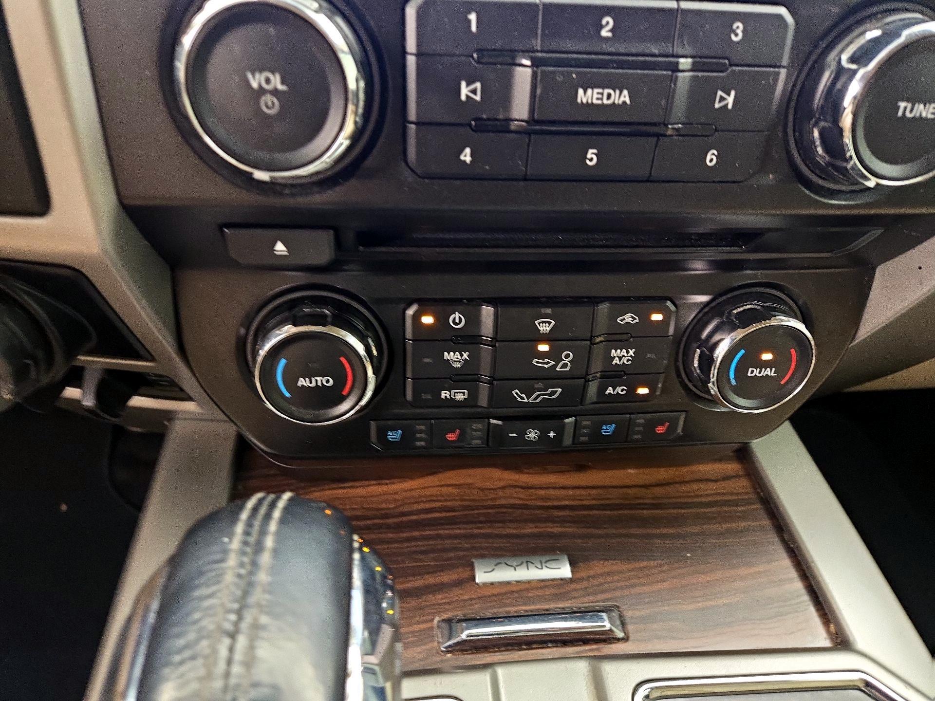 Thumbnail: 2016 Ford F-150 - 17