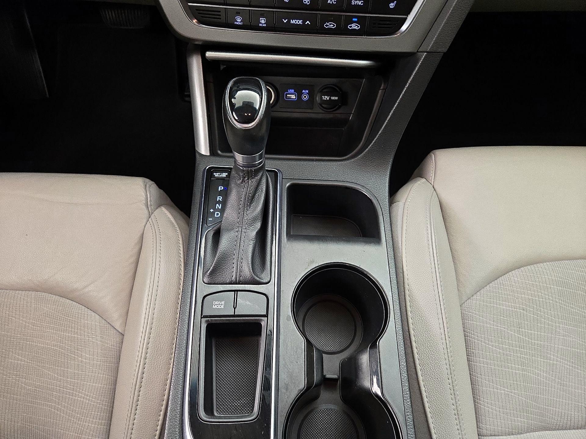 Thumbnail: 2015 Hyundai Sonata - 18