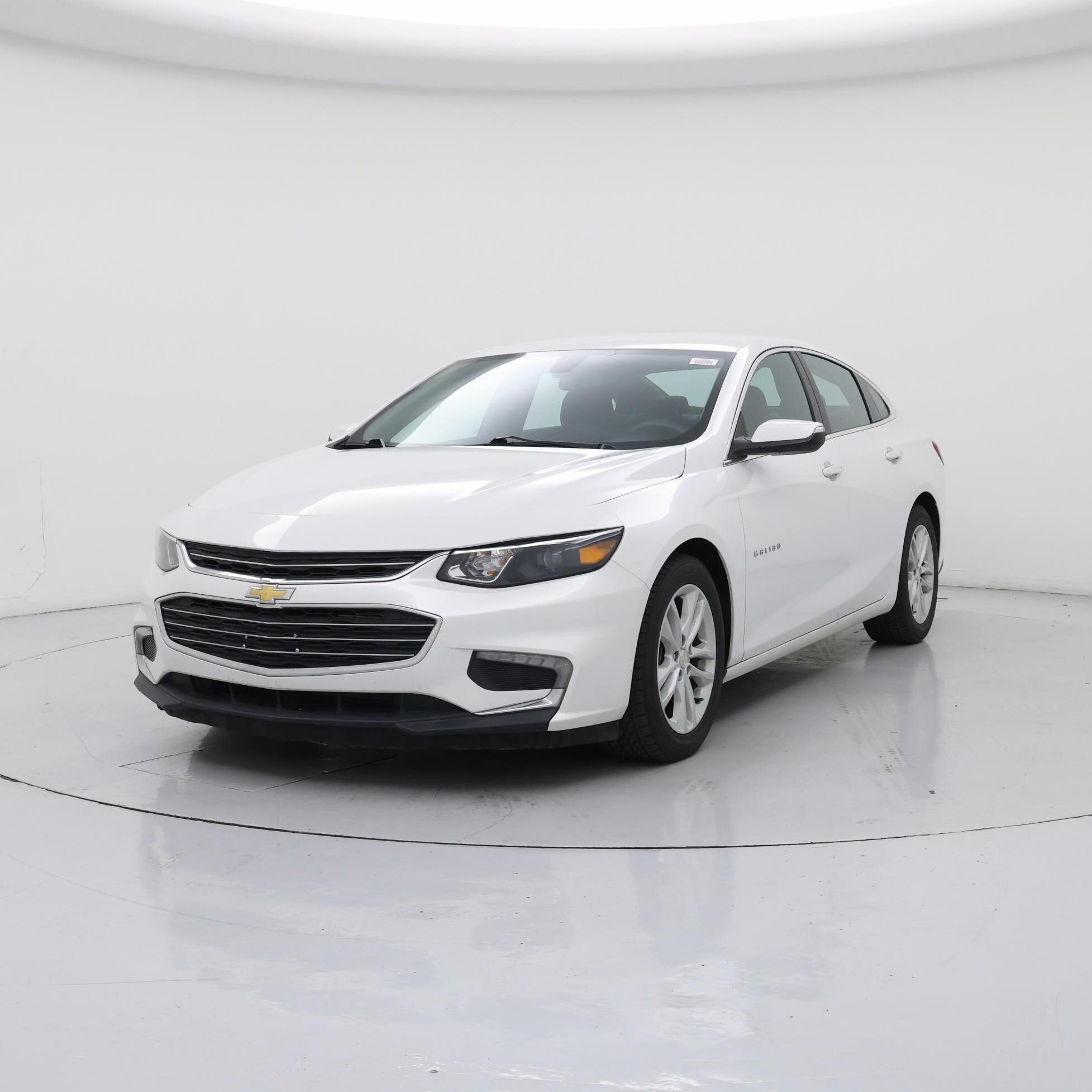 Thumbnail: 2017 Chevrolet Malibu - 4