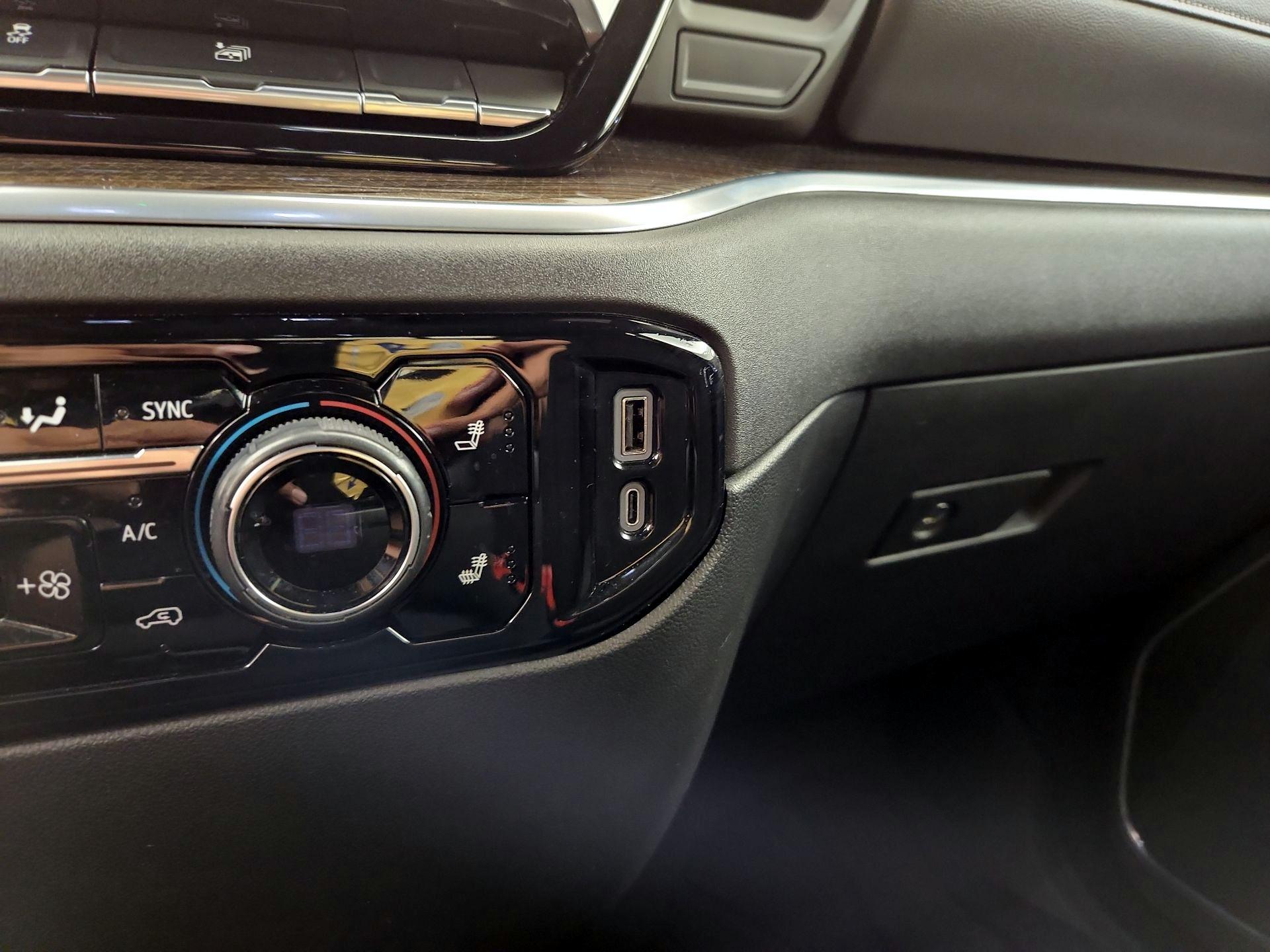 Thumbnail: 2023 Chevrolet Silverado 1500 - 19